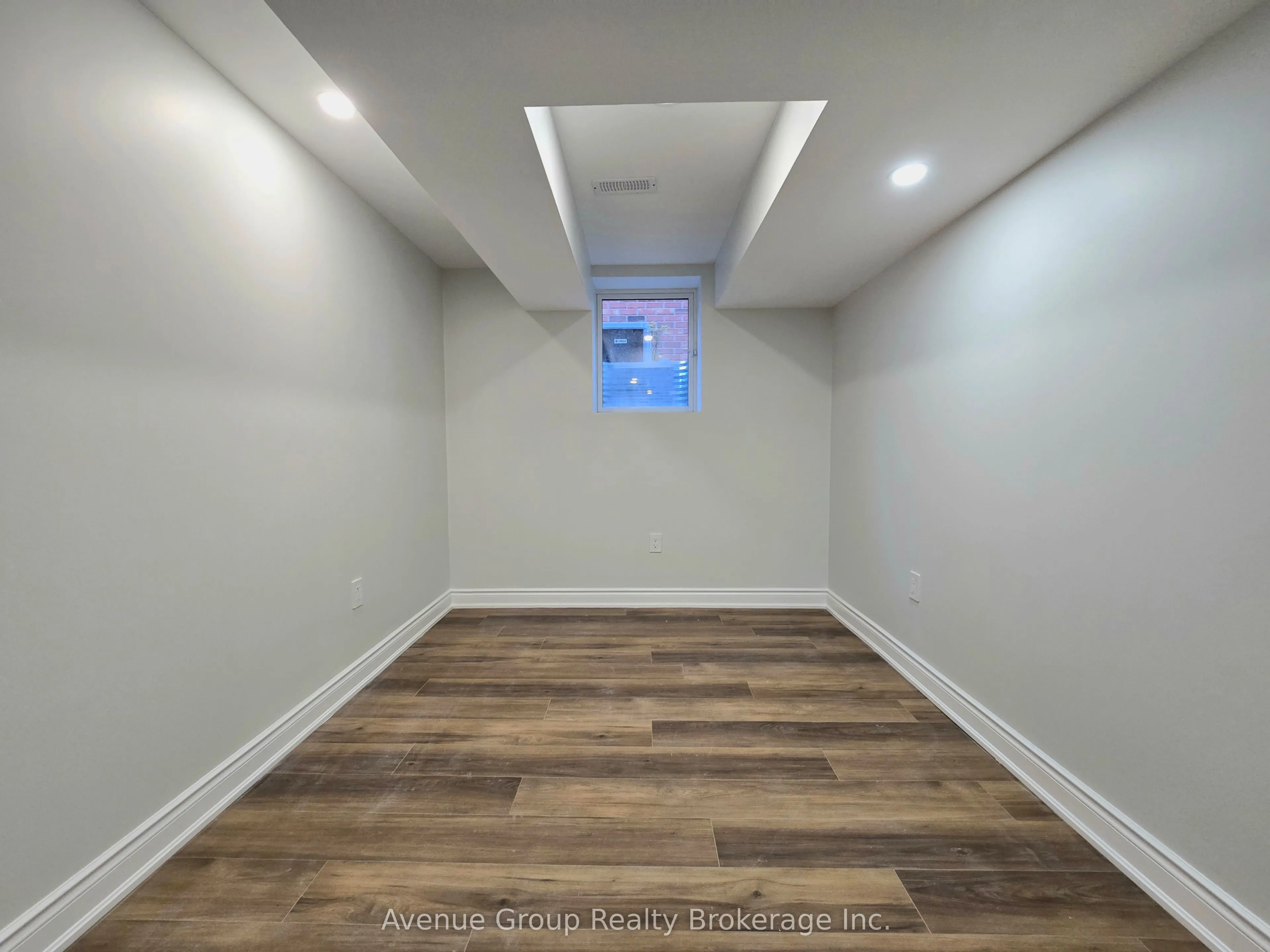 38 Vipond Road, #Lower
