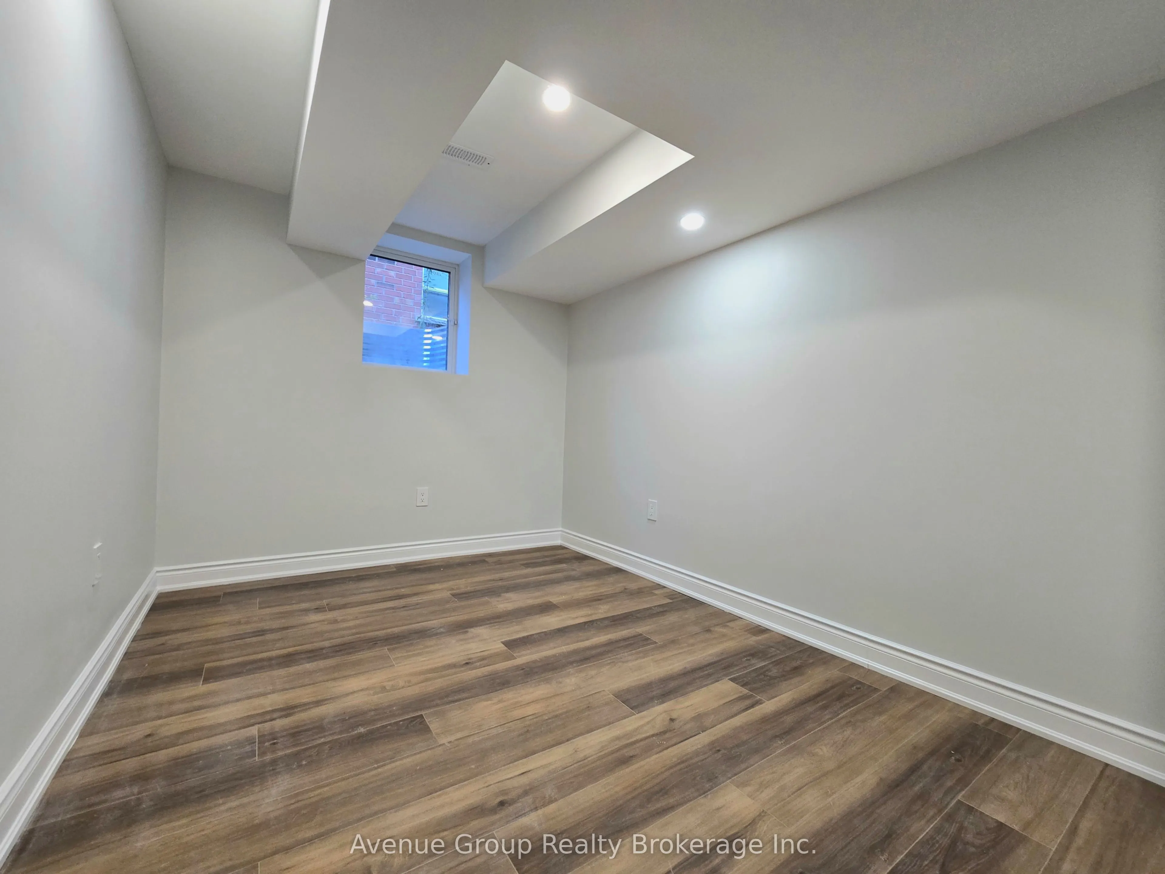 38 Vipond Road, #Lower