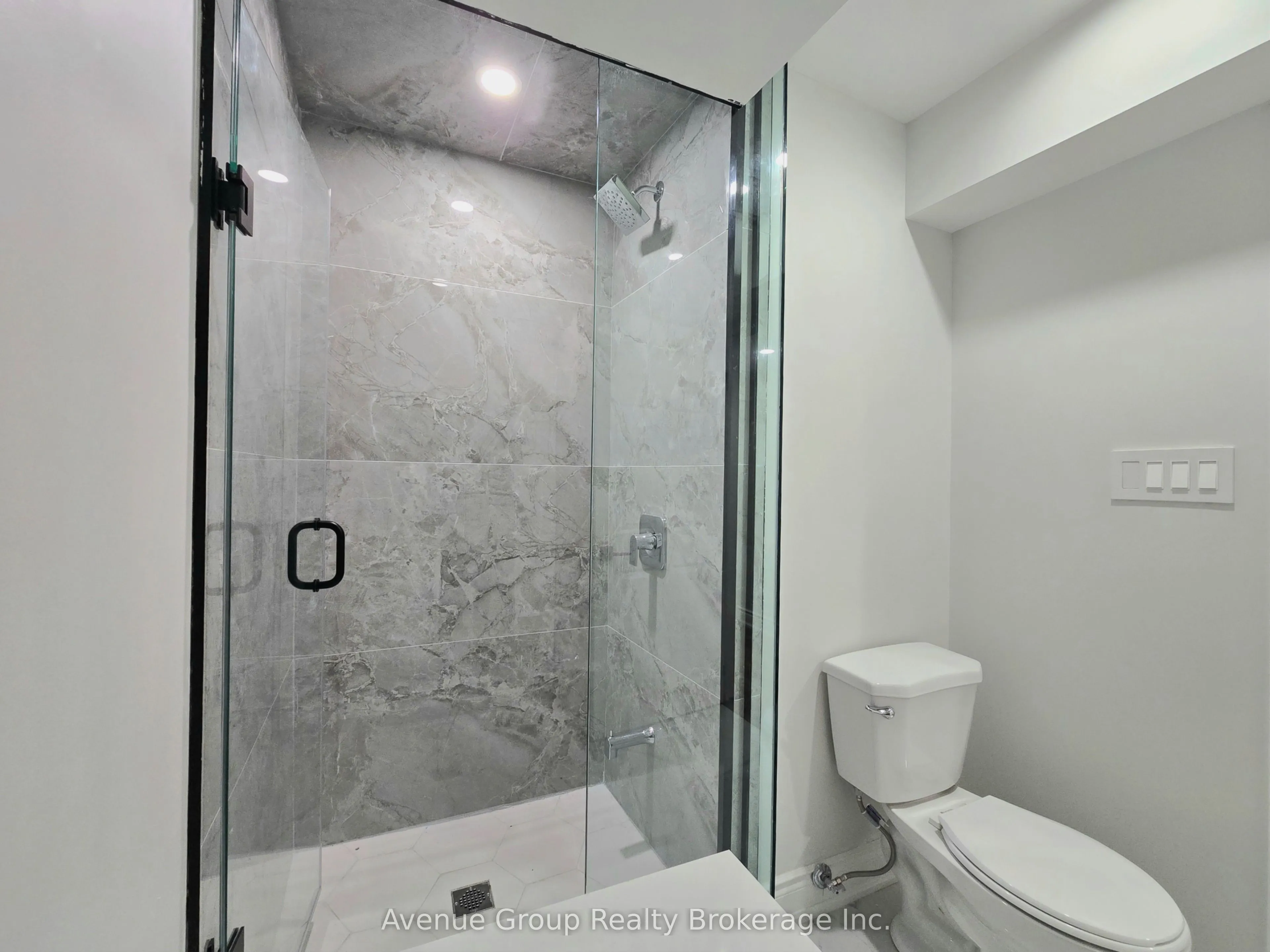 38 Vipond Road, #Lower