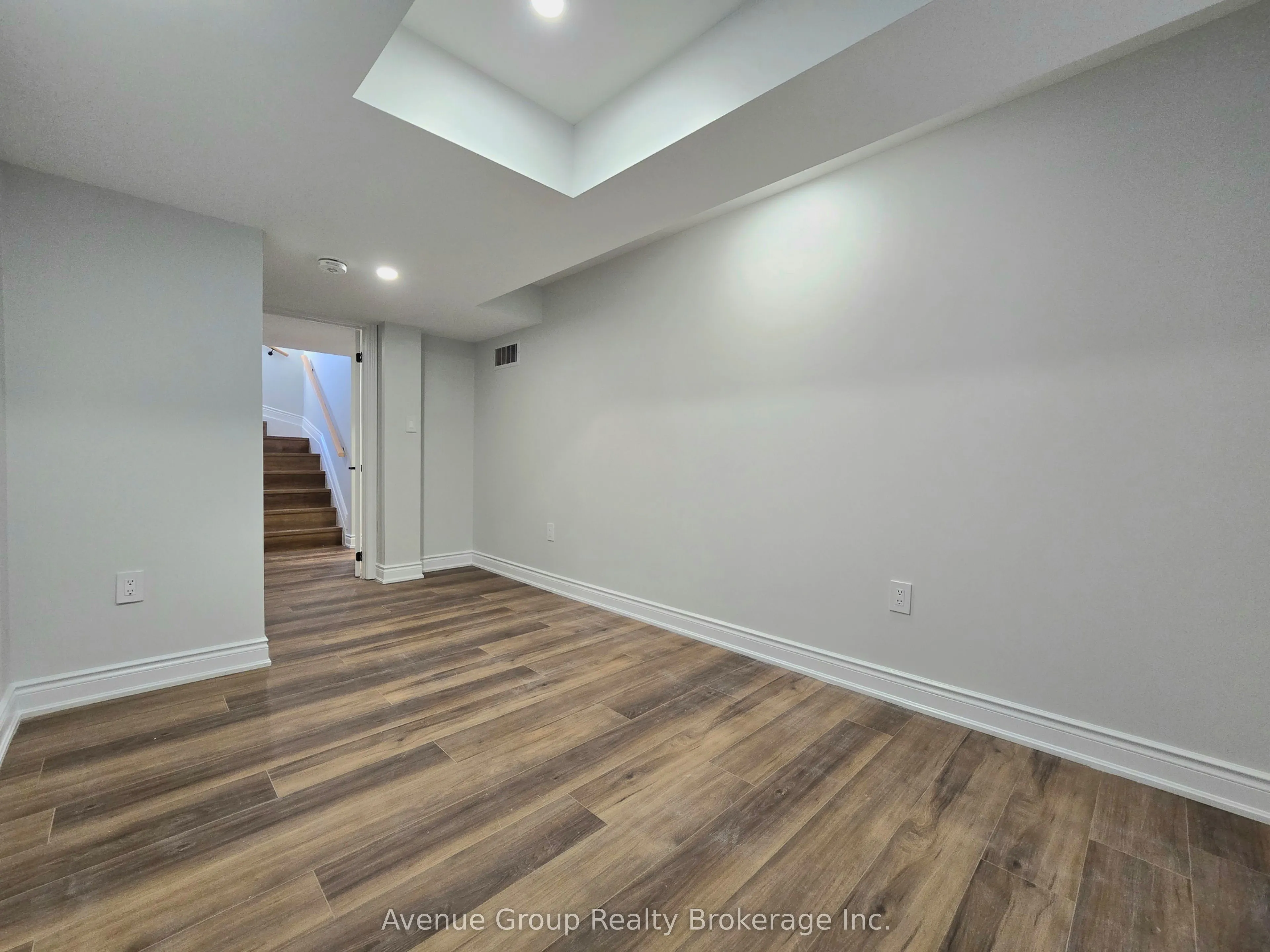 38 Vipond Road, #Lower