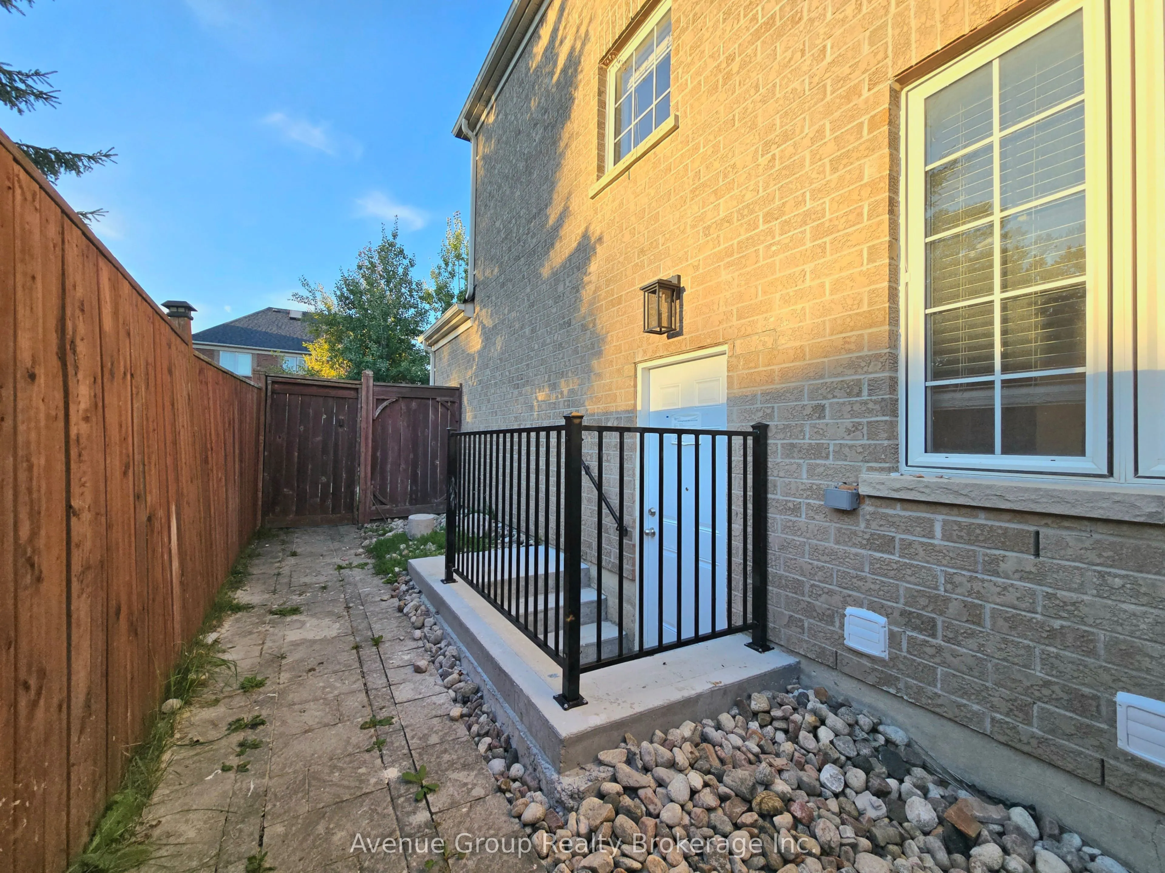 38 Vipond Road, #Lower