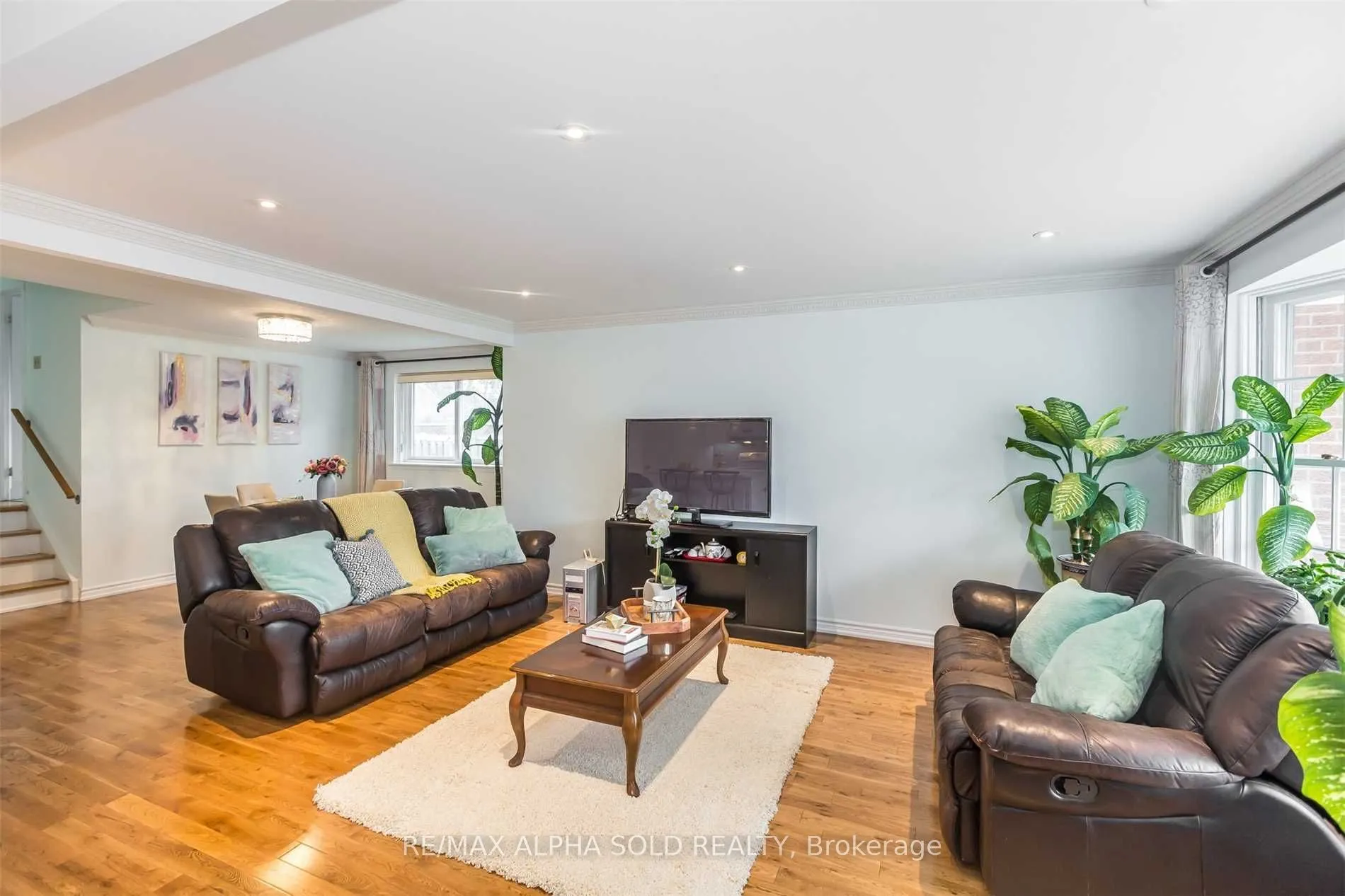 1232 Huntingwood Drive, #Upper