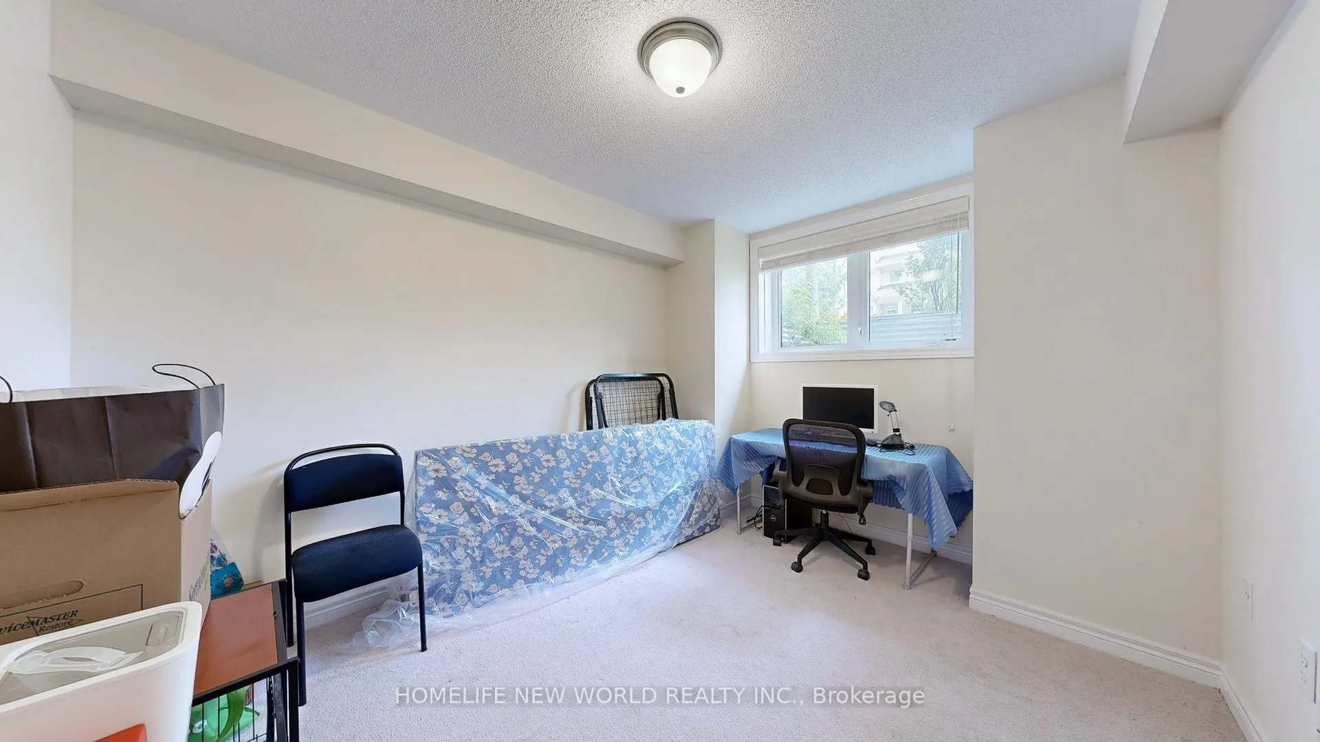 49 Kawneer Terrace