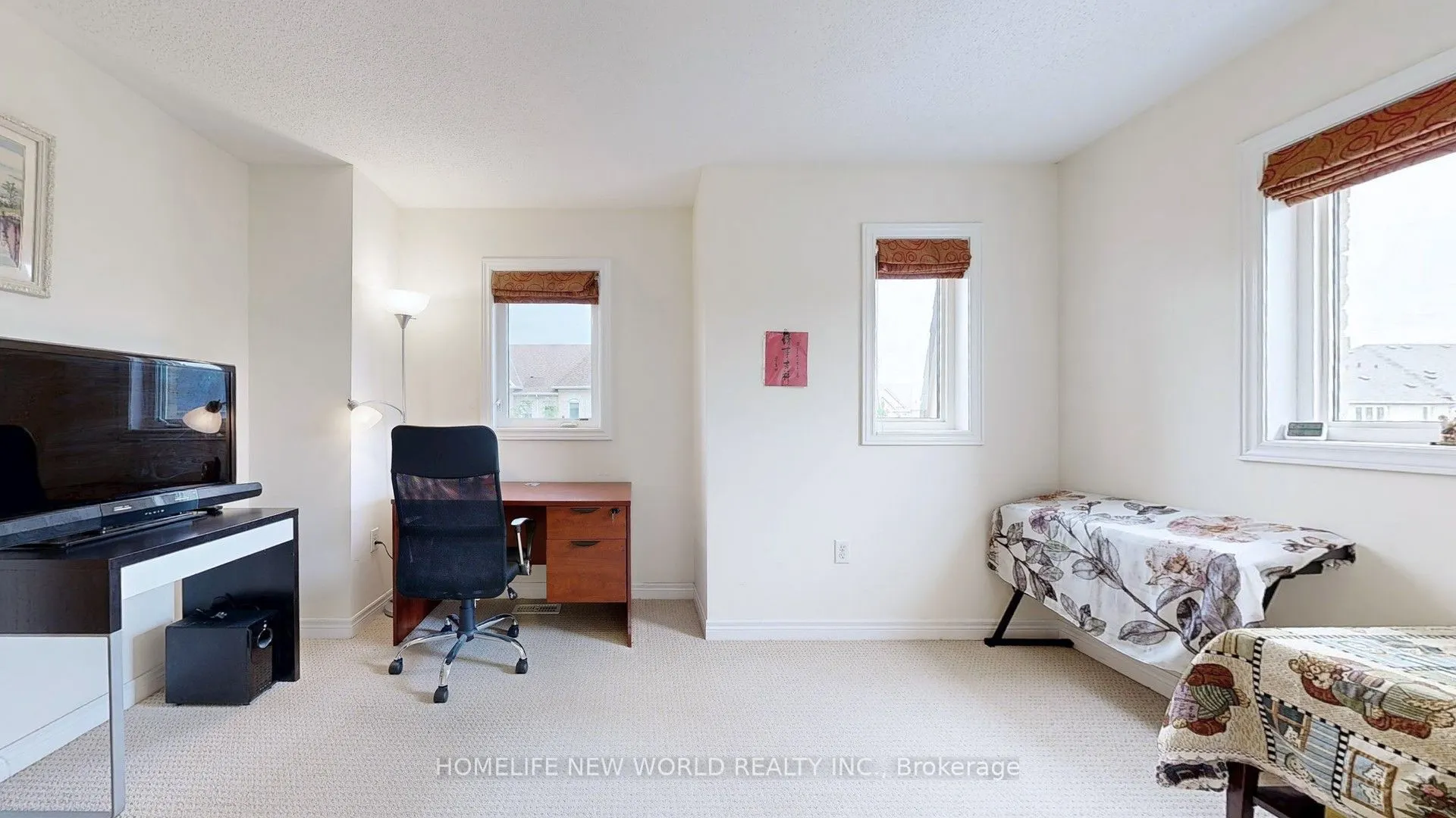 49 Kawneer Terrace