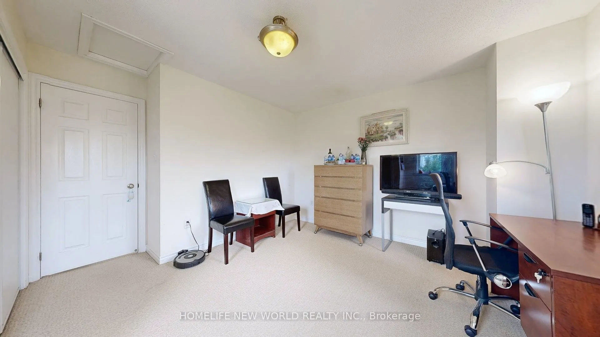 49 Kawneer Terrace