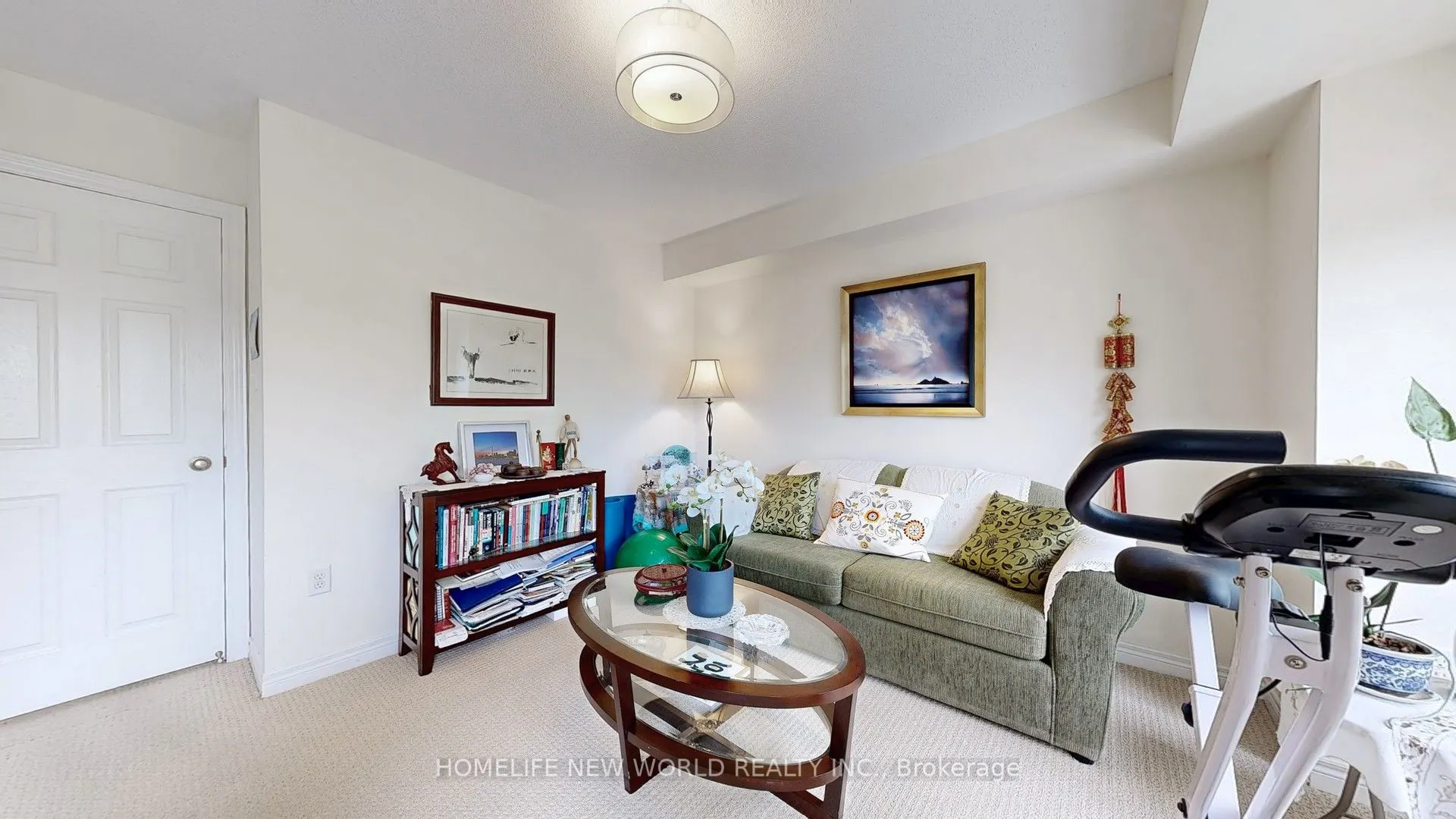 49 Kawneer Terrace