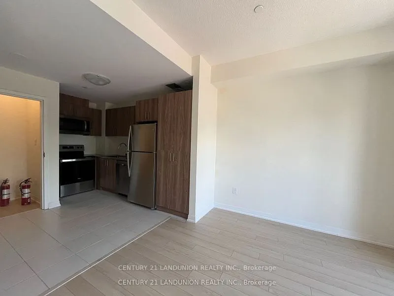 255 McLevin Avenue, #15
