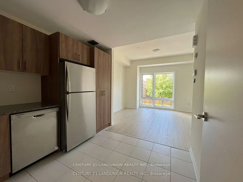 255 McLevin Avenue, #15