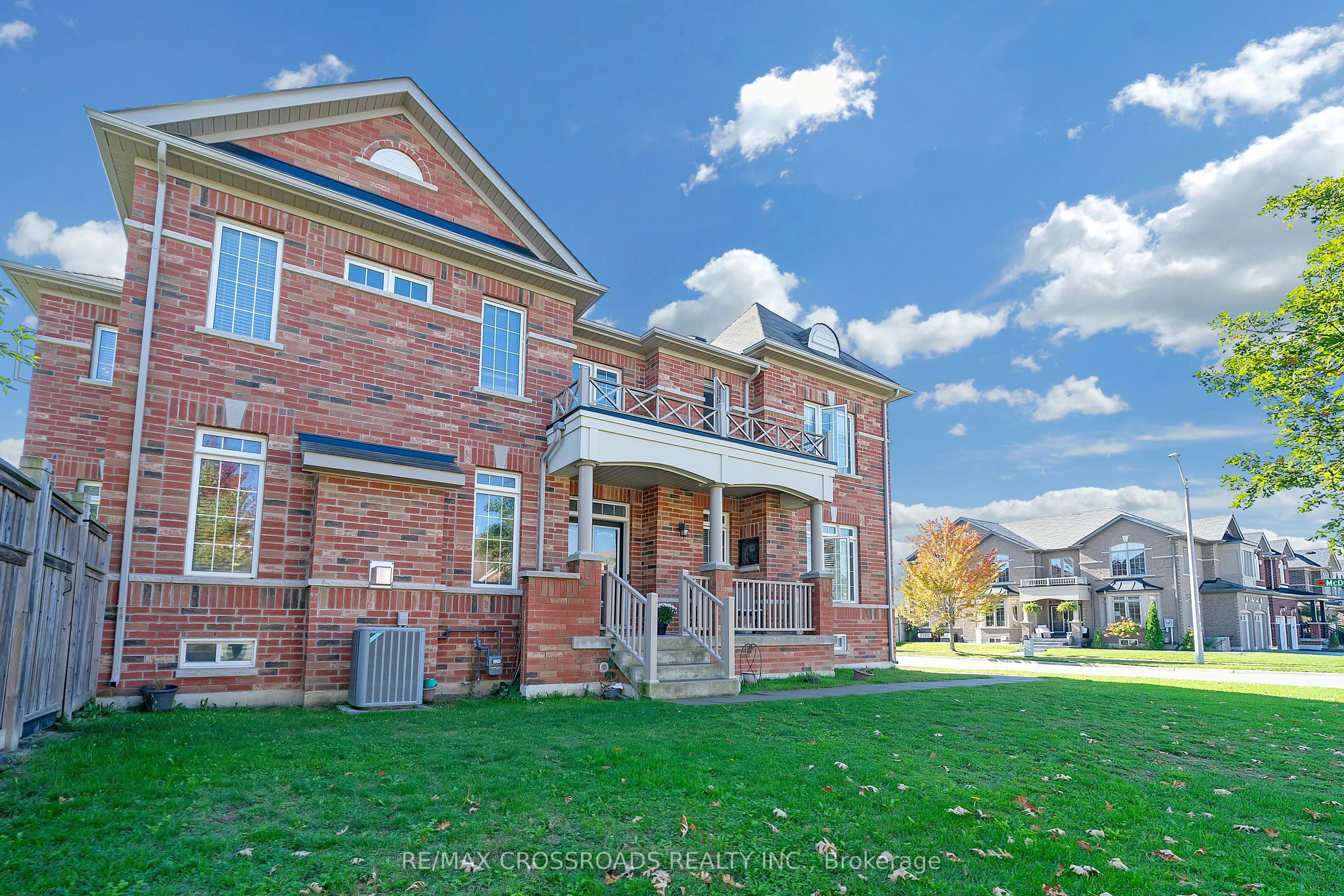 156 Mcdonald Crescent