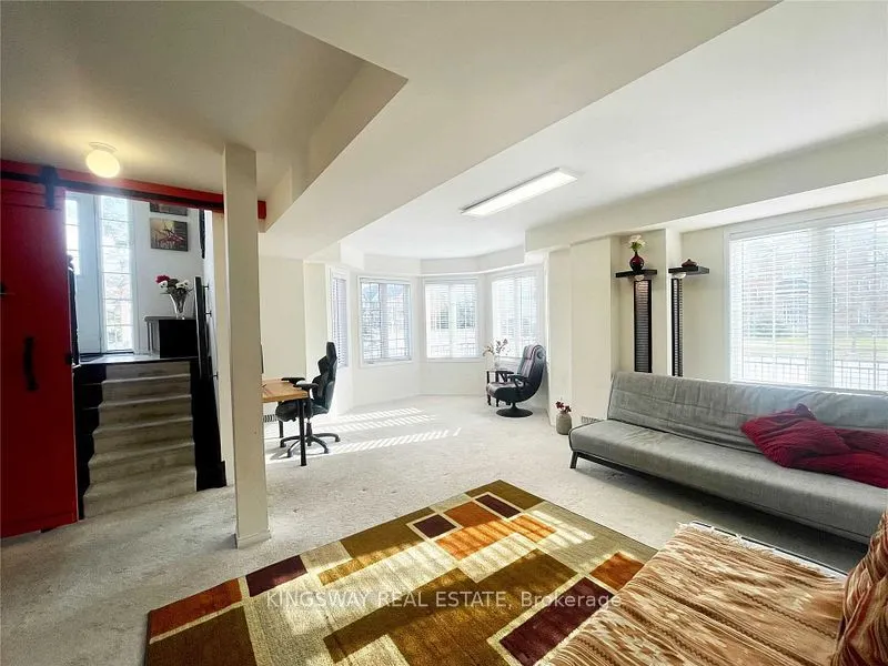 19 Edison Way