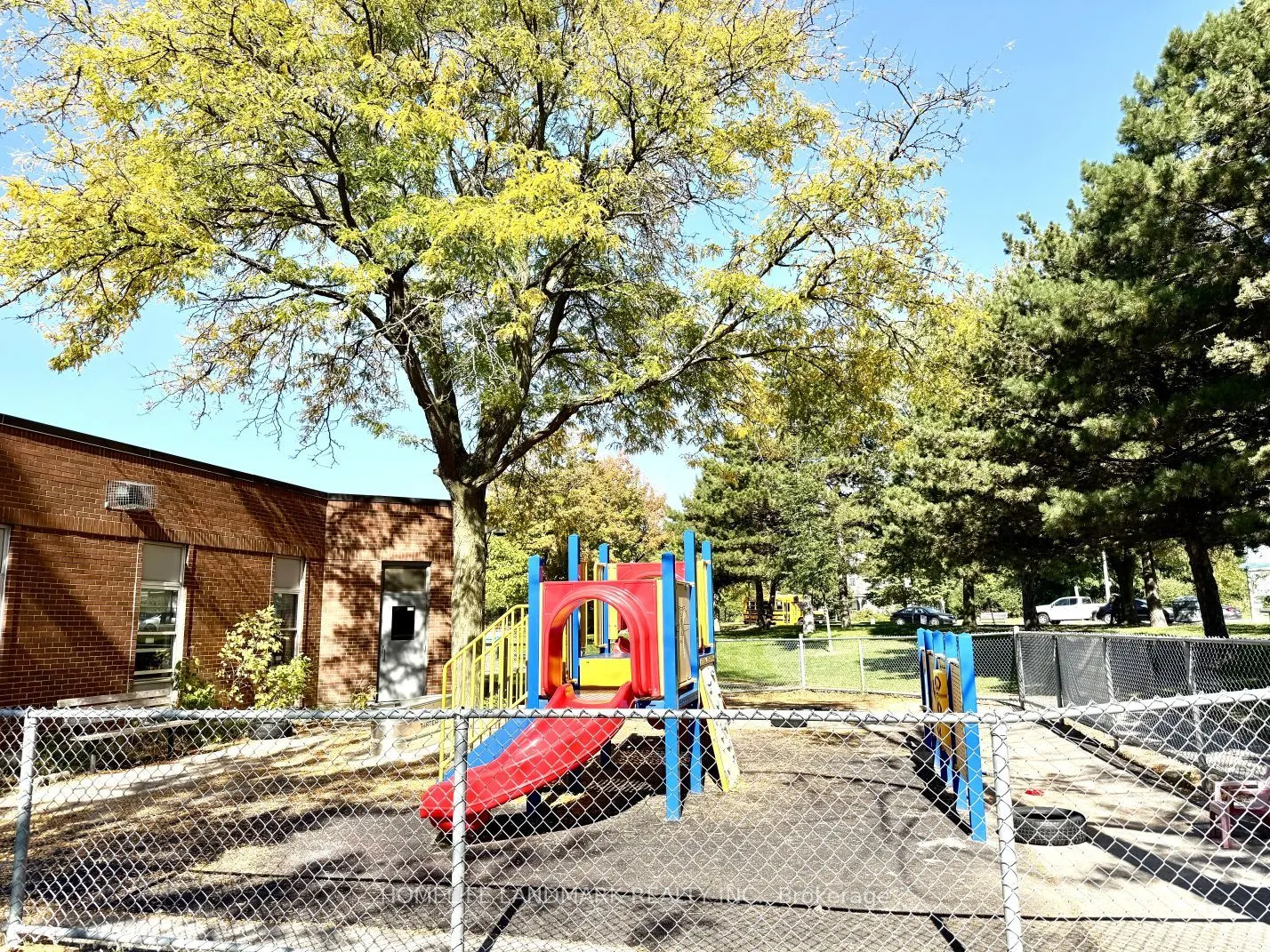 100 Wingarden Court, #1701
