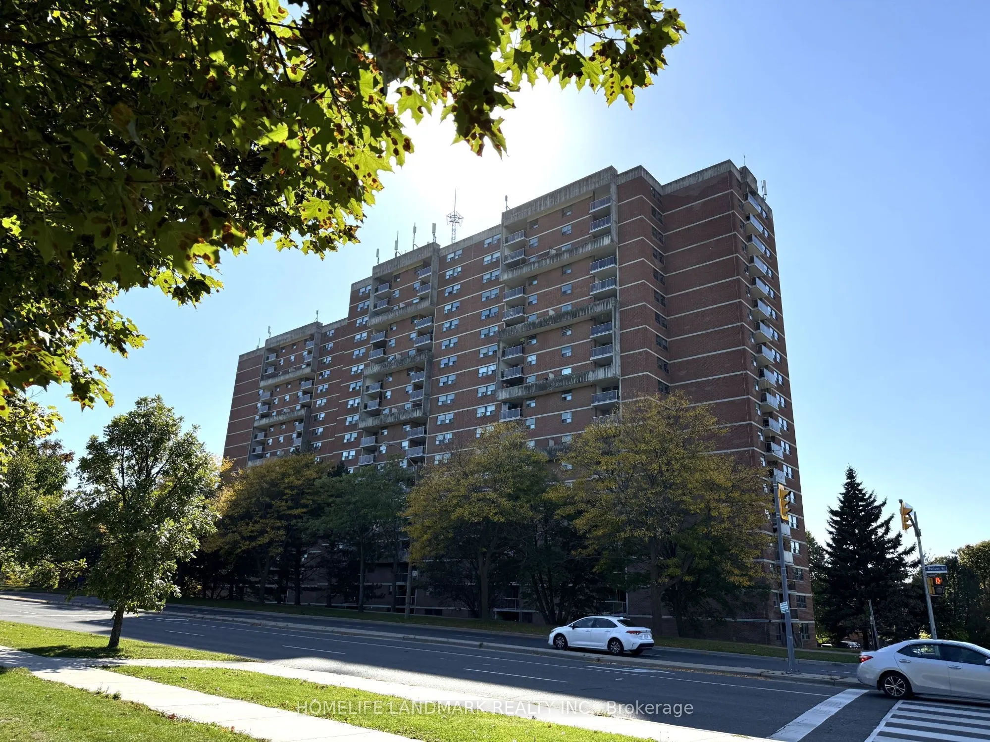 100 Wingarden Court, #1701