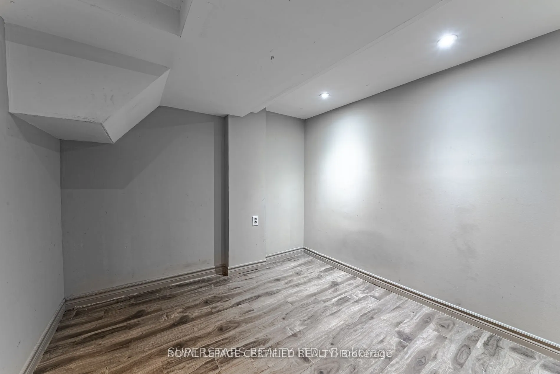 139 Woodfern Drive, #Basement Bedroom 1