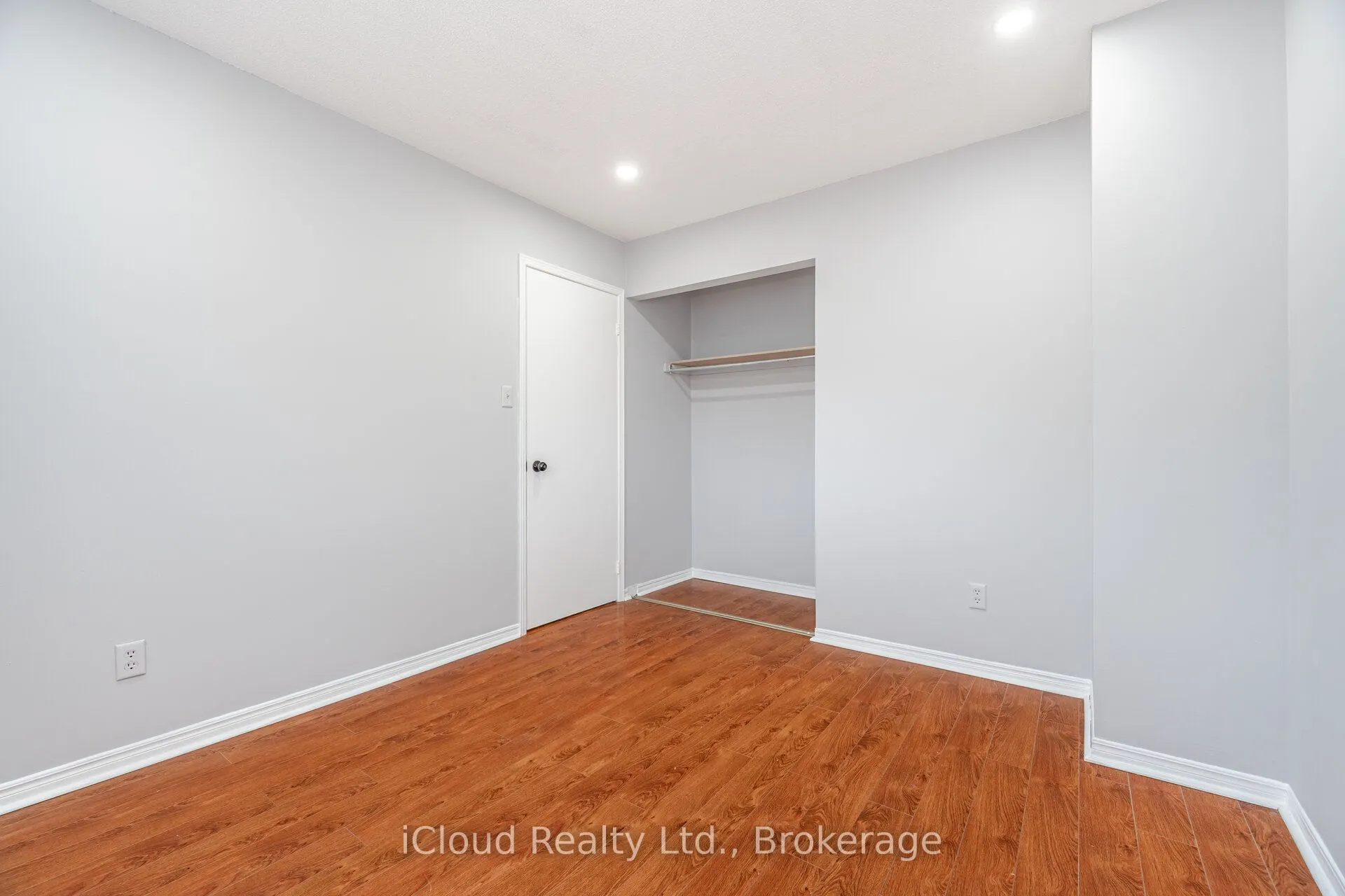 2015 Shay Drive, #Upper LVL