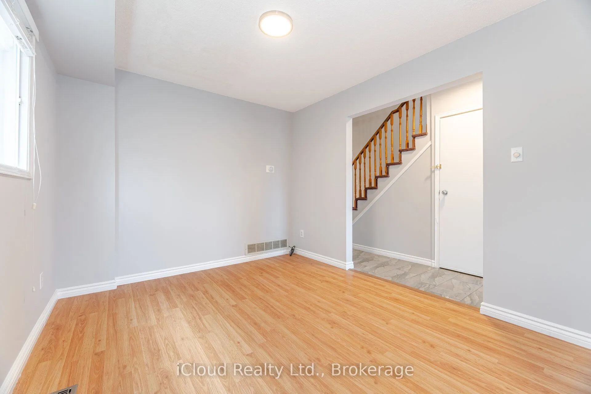 2015 Shay Drive, #Upper LVL