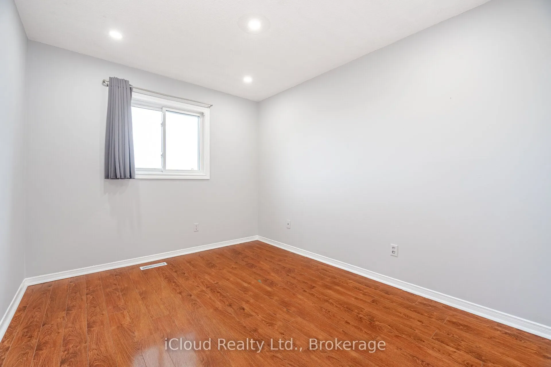 2015 Shay Drive, #Upper LVL