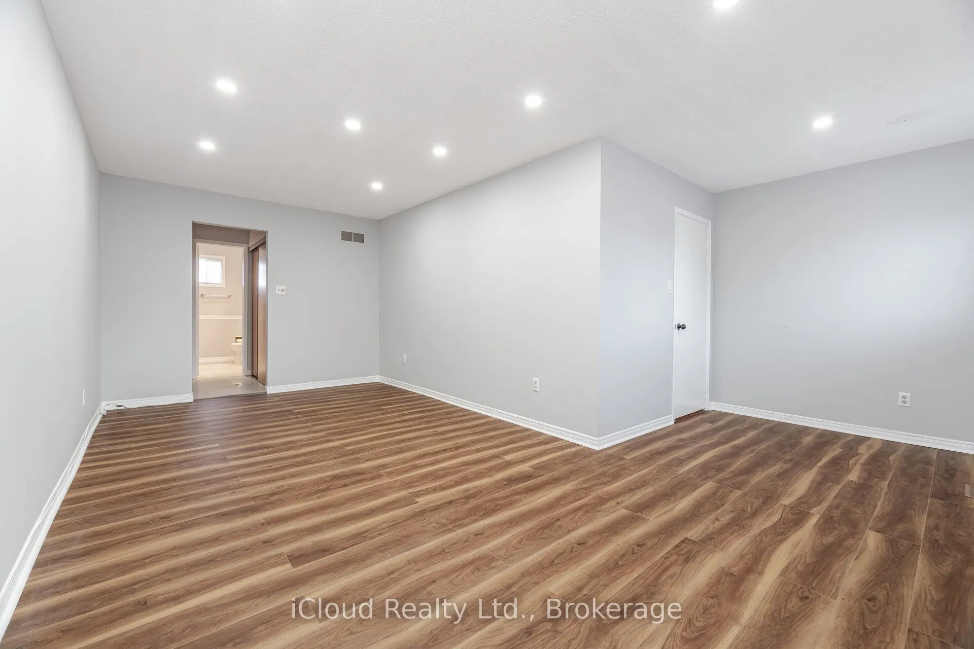 2015 Shay Drive, #Upper LVL