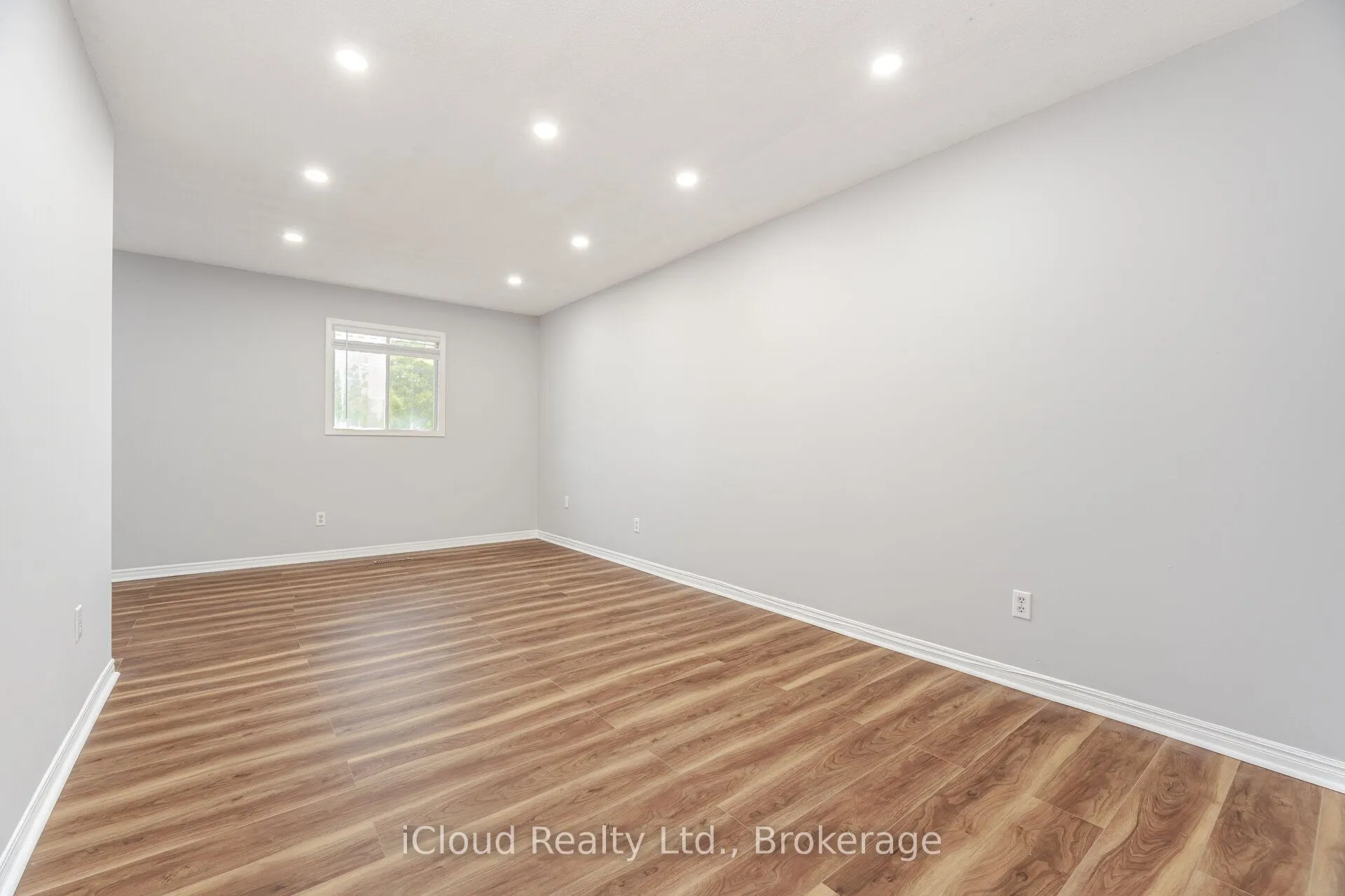 2015 Shay Drive, #Upper LVL