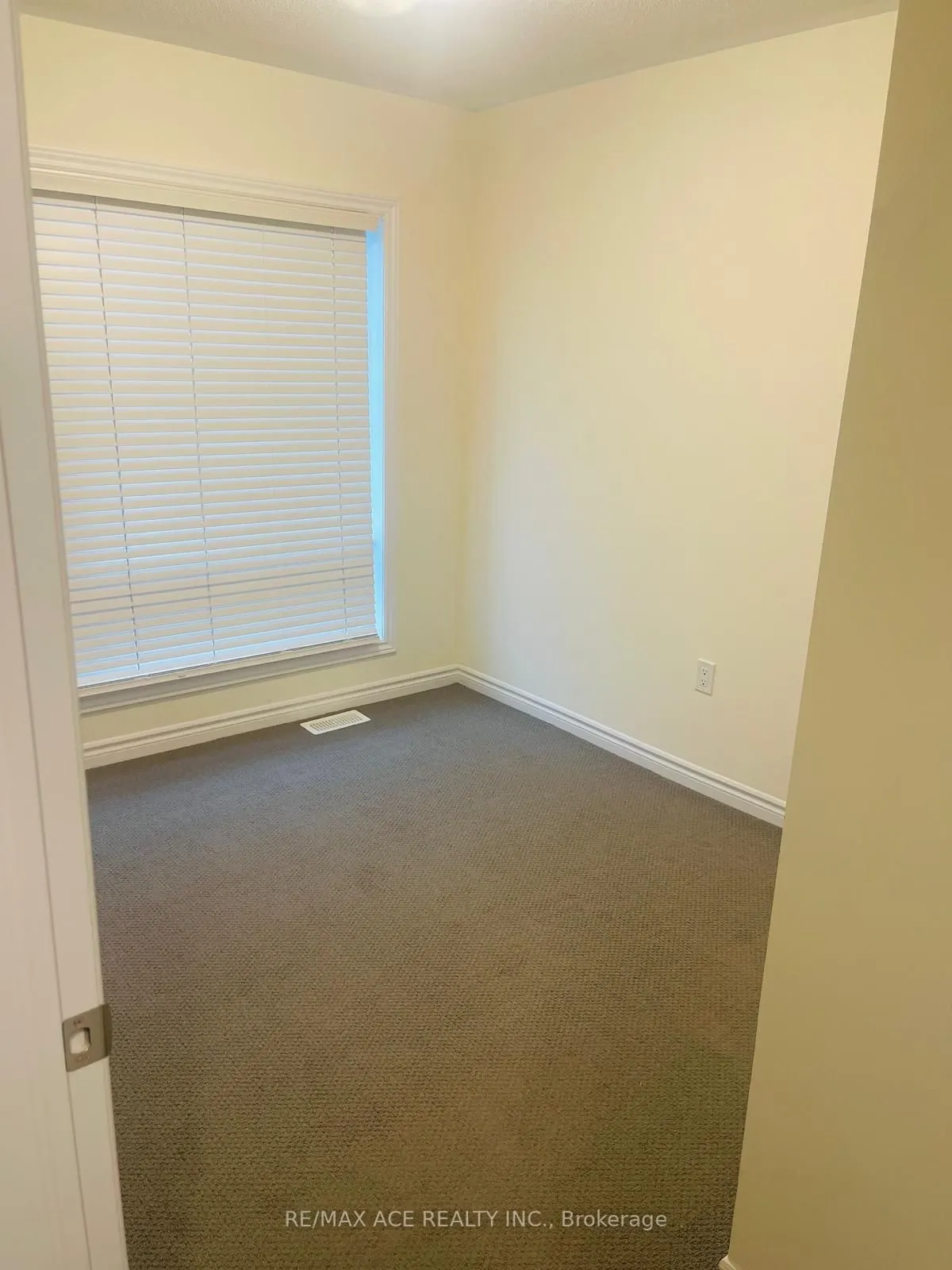 39 Lake Trail Way