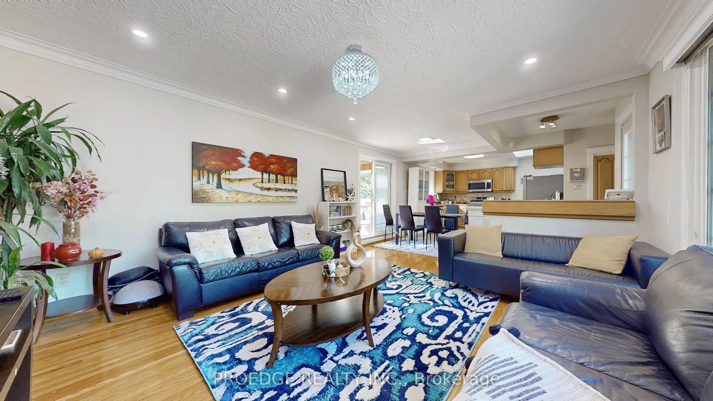262 Randall Crescent