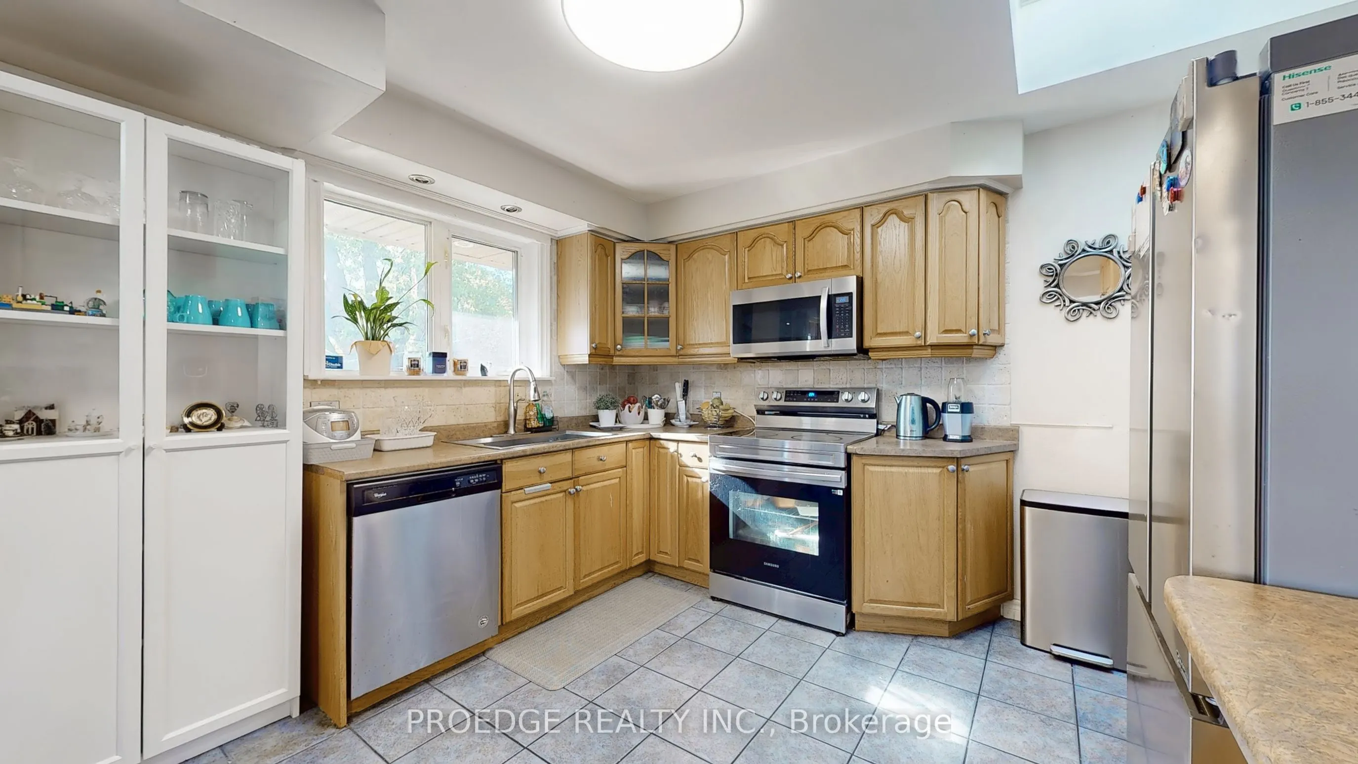 262 Randall Crescent