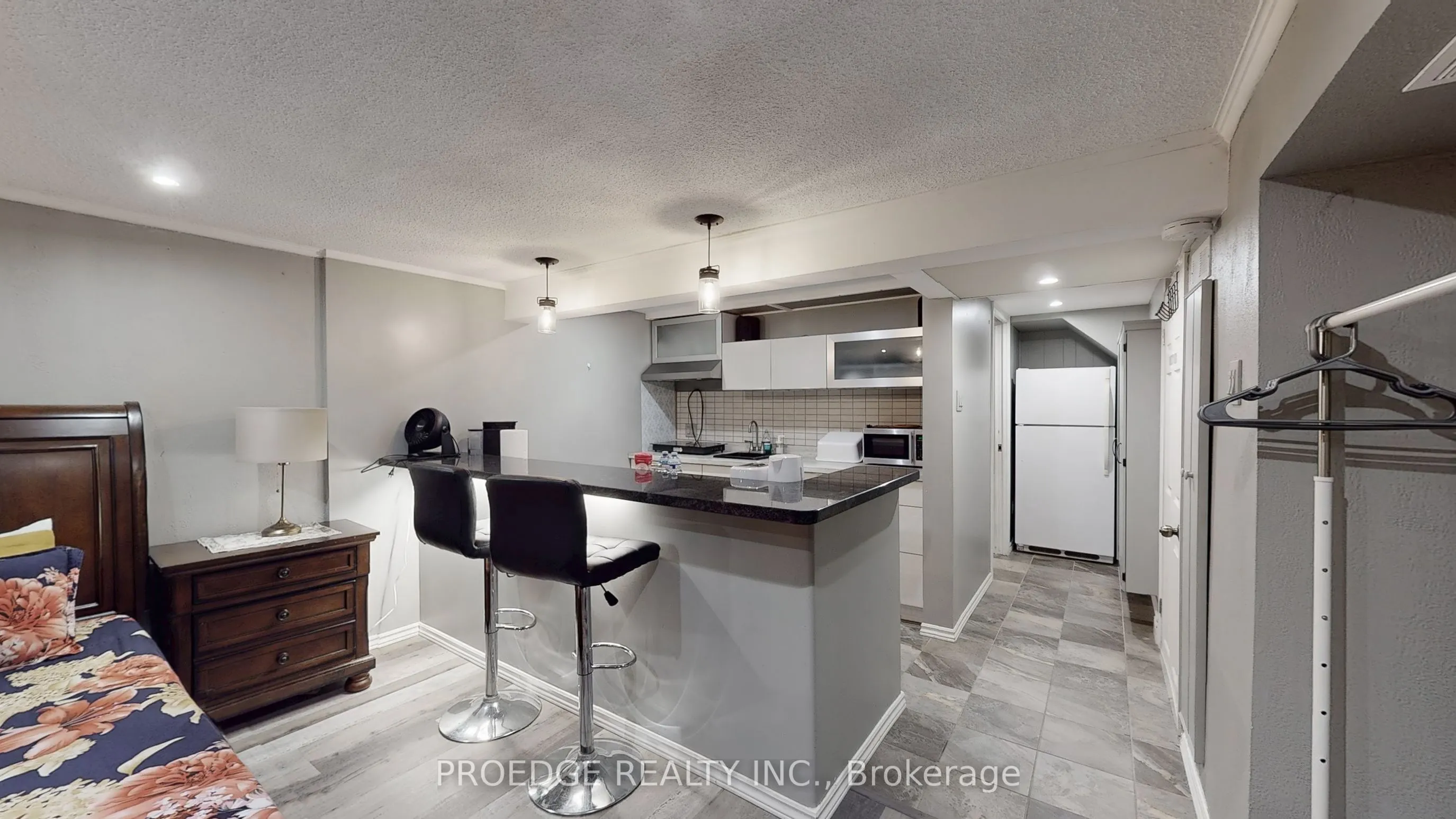 262 Randall Crescent