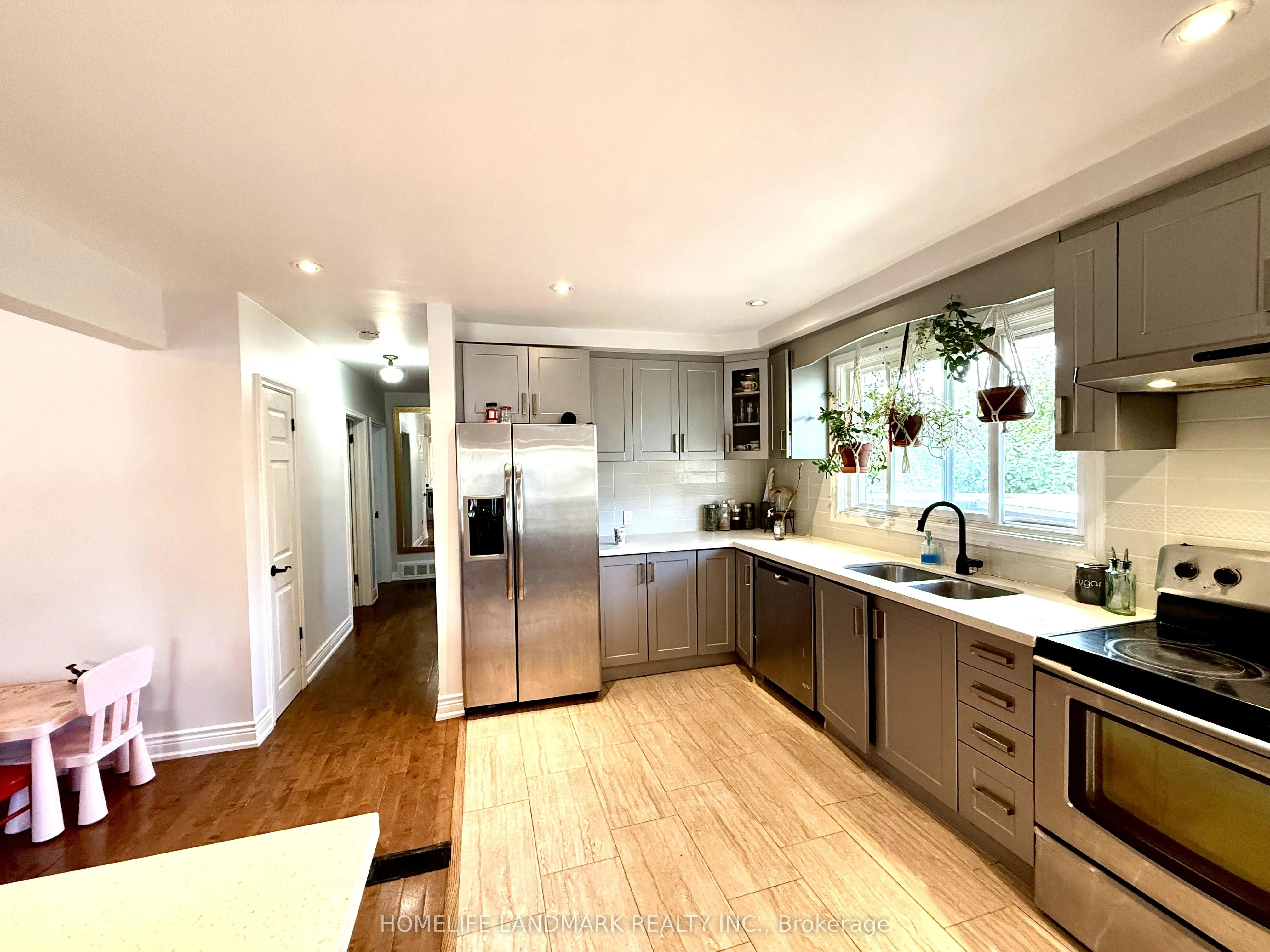 3 Colony Road