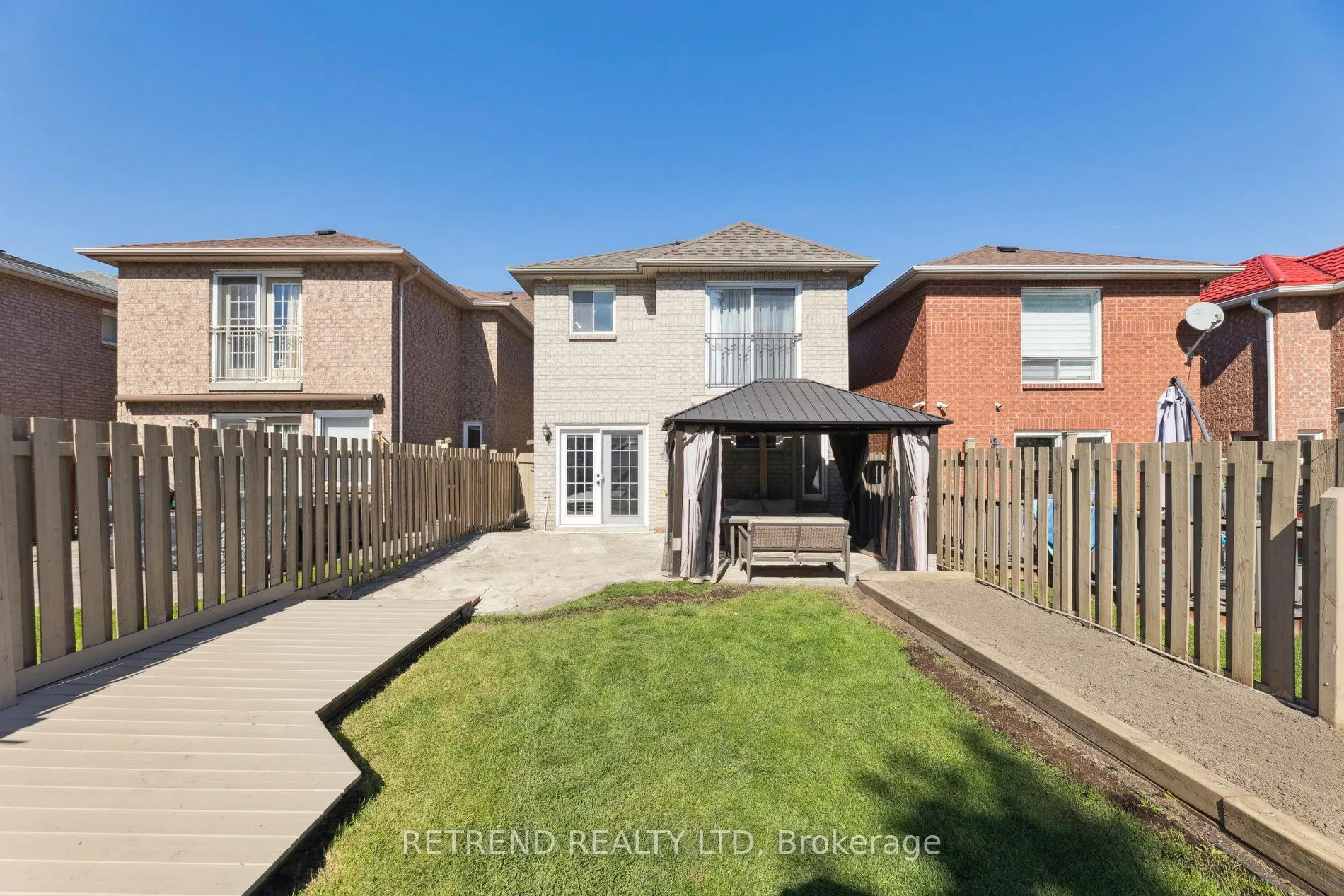 721 Swan Place
