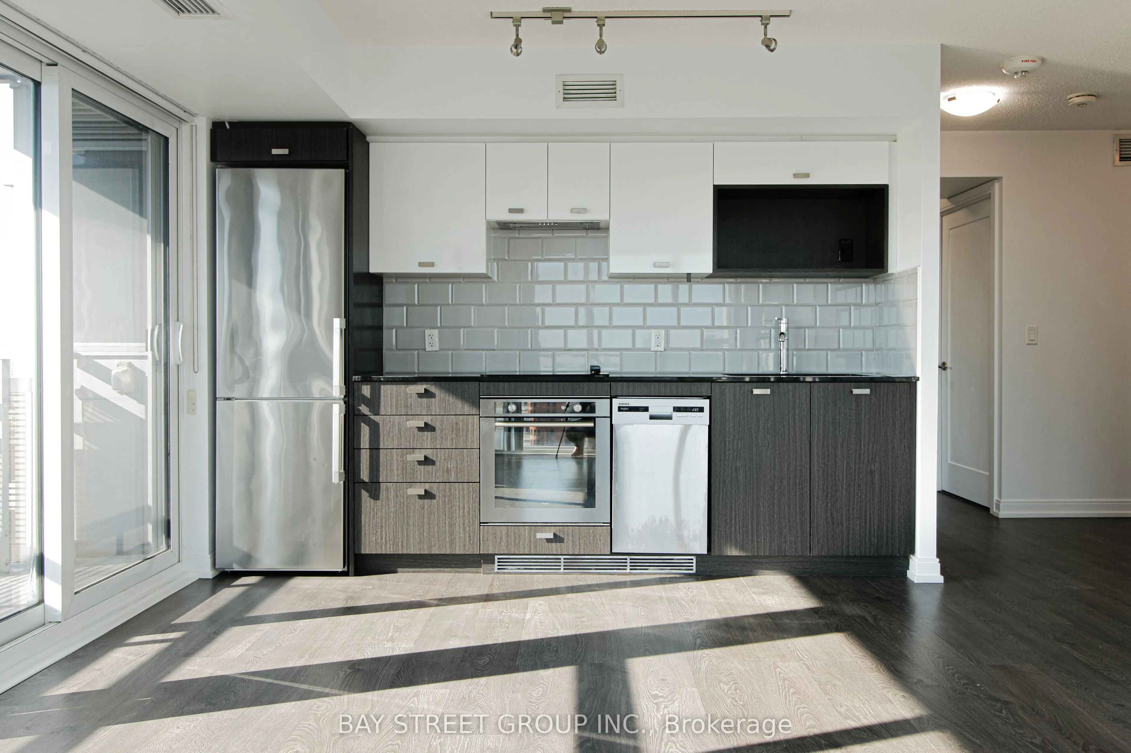 275 Village Green Square, #2123