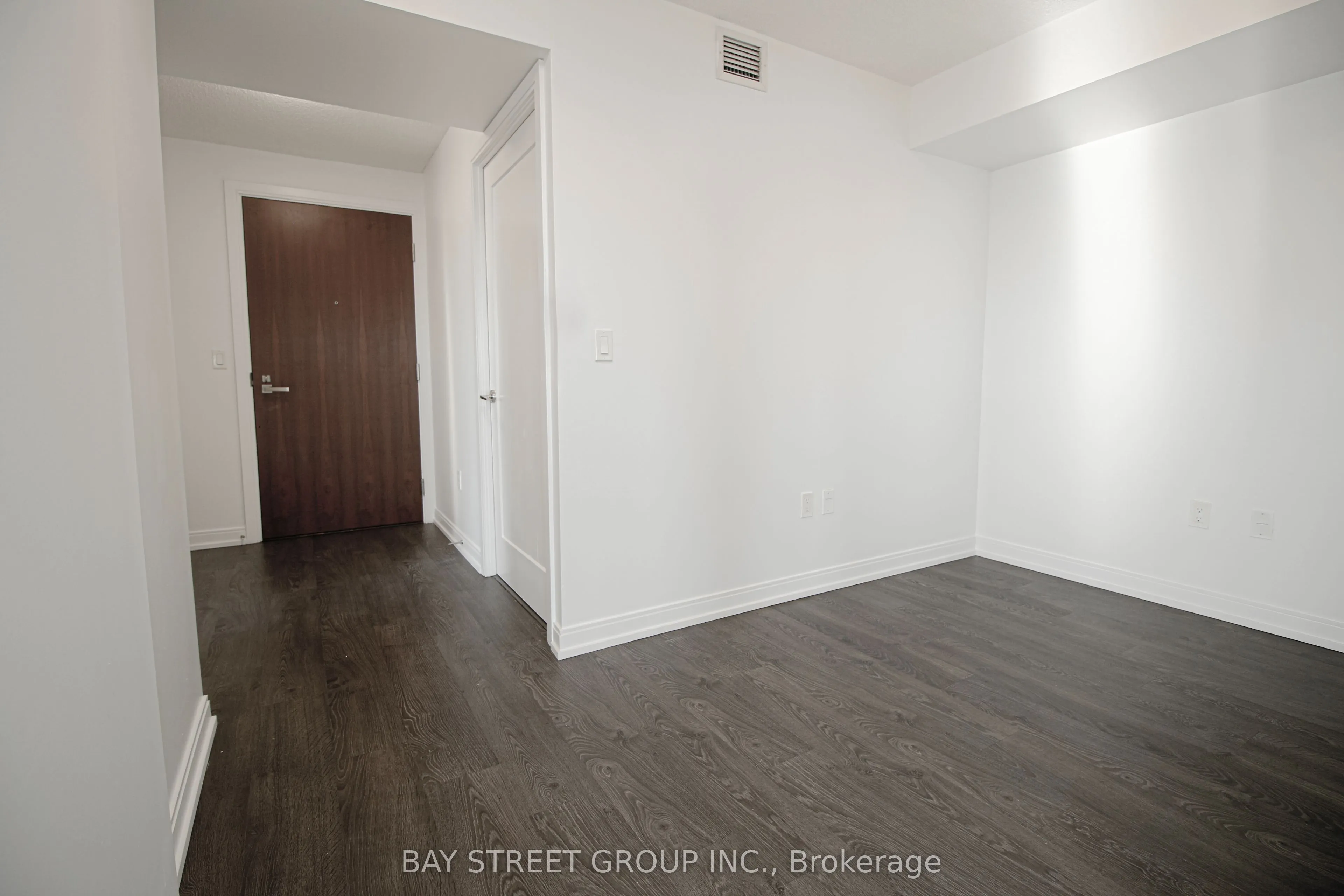 275 Village Green Square, #2123