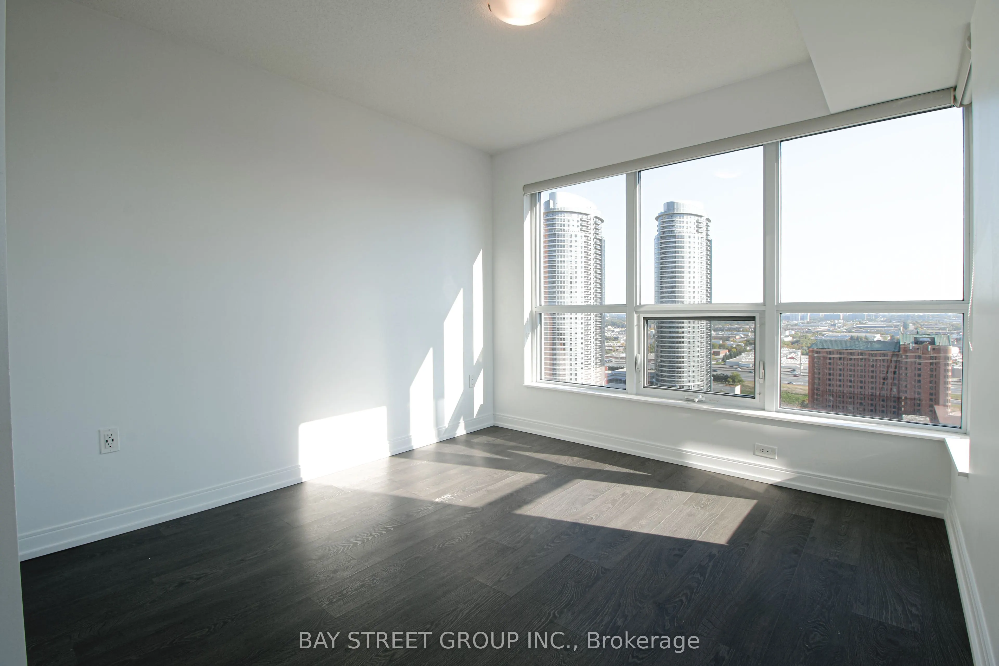 275 Village Green Square, #2123