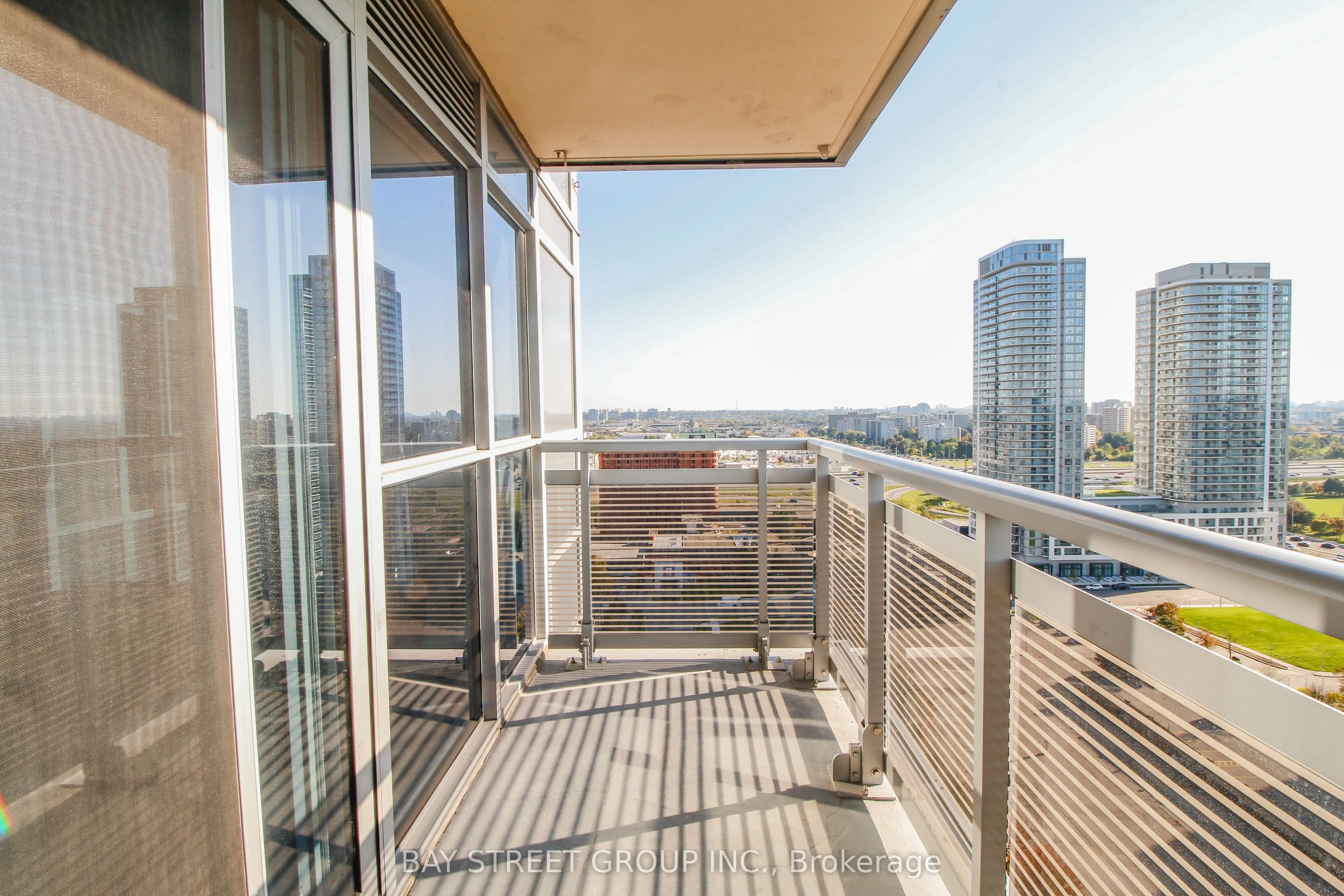 275 Village Green Square, #2123
