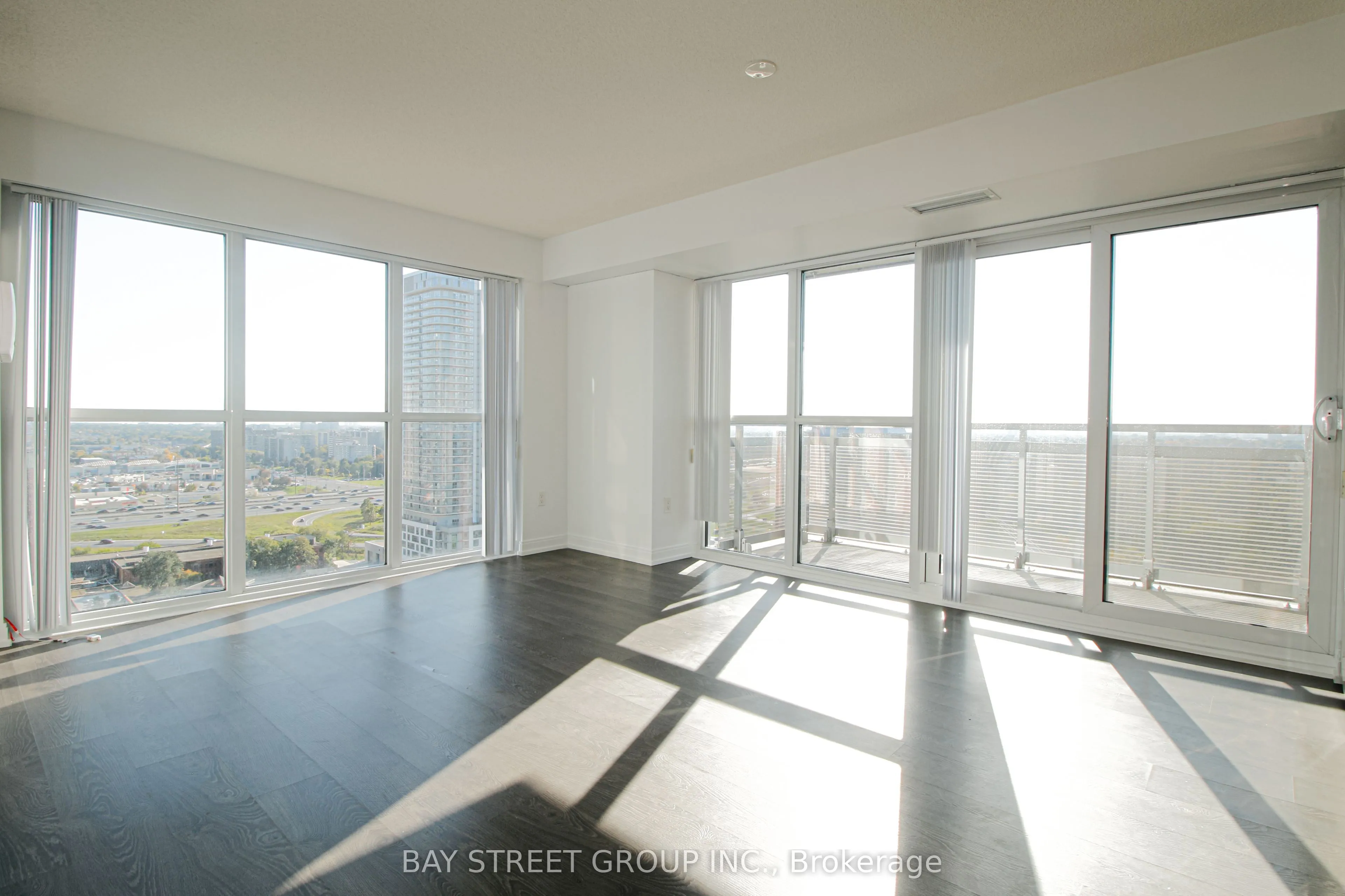 275 Village Green Square, #2123