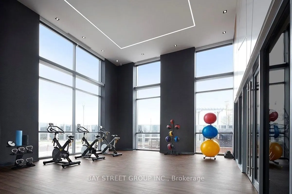 275 Village Green Square, #2123
