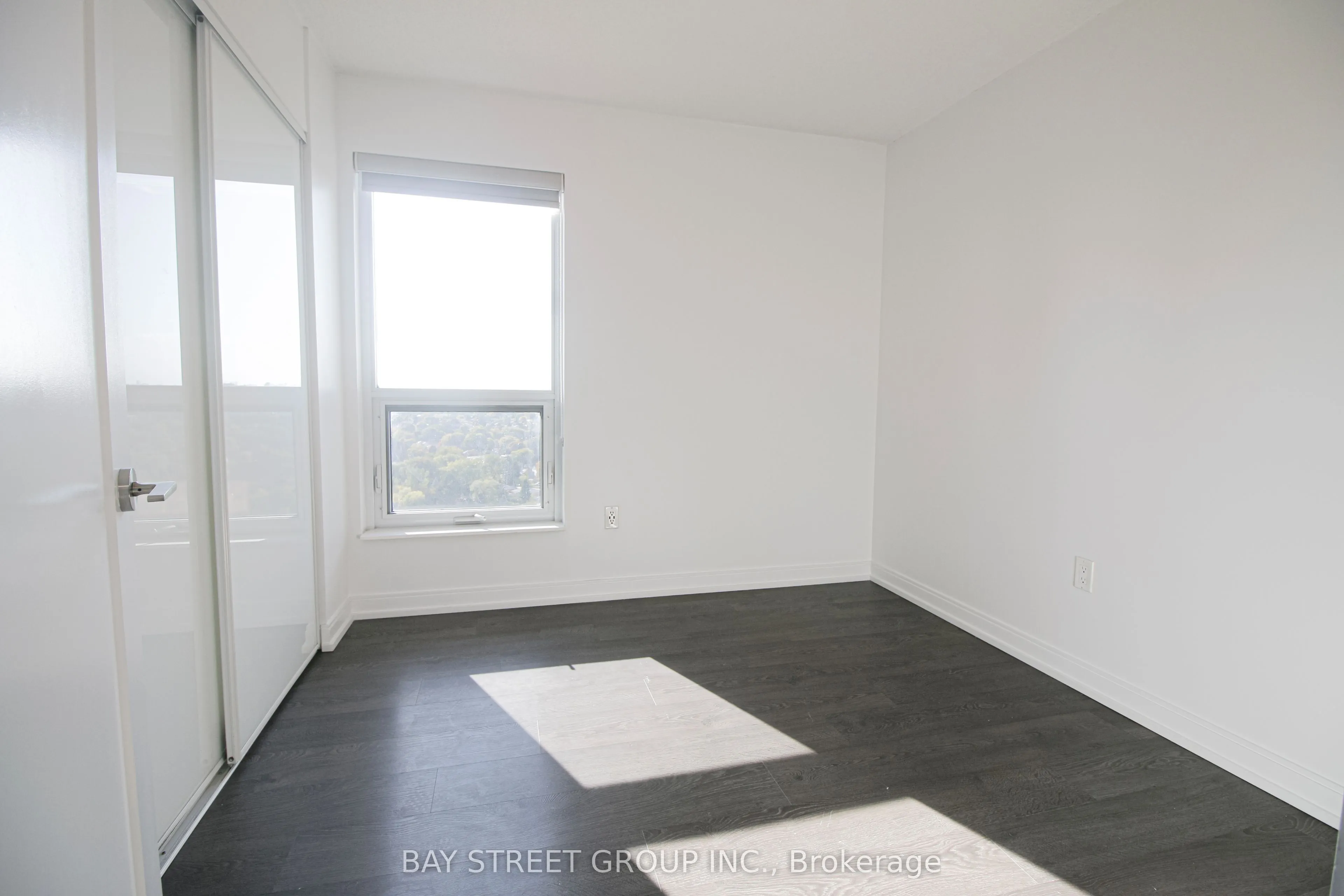 275 Village Green Square, #2123