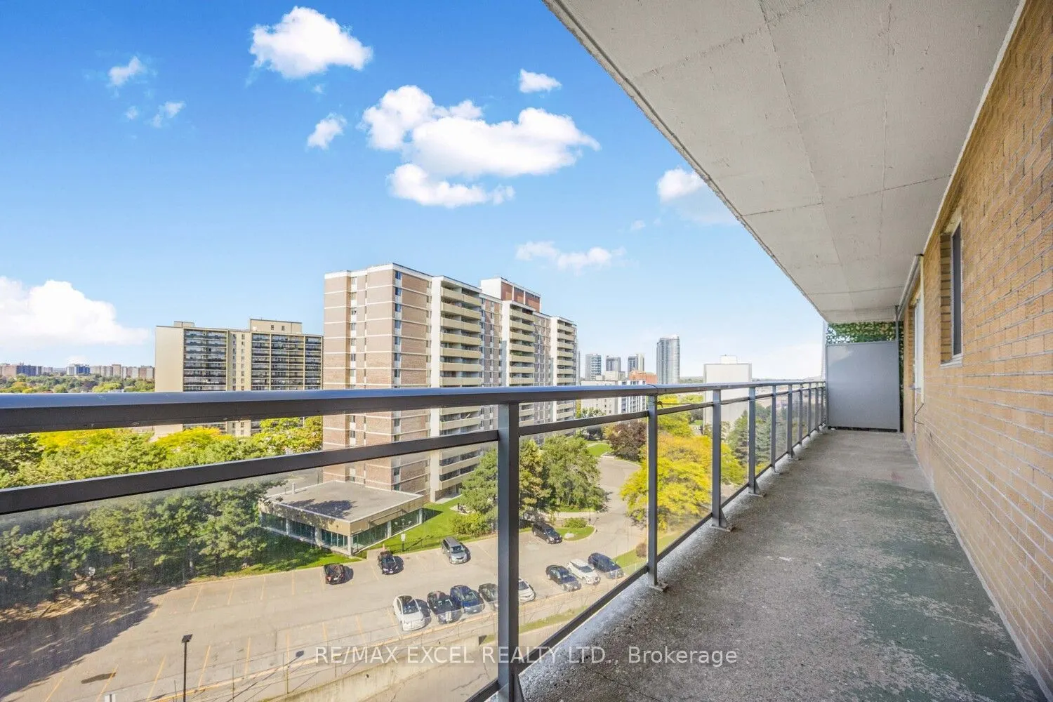 100 Dundalk Drive, #817