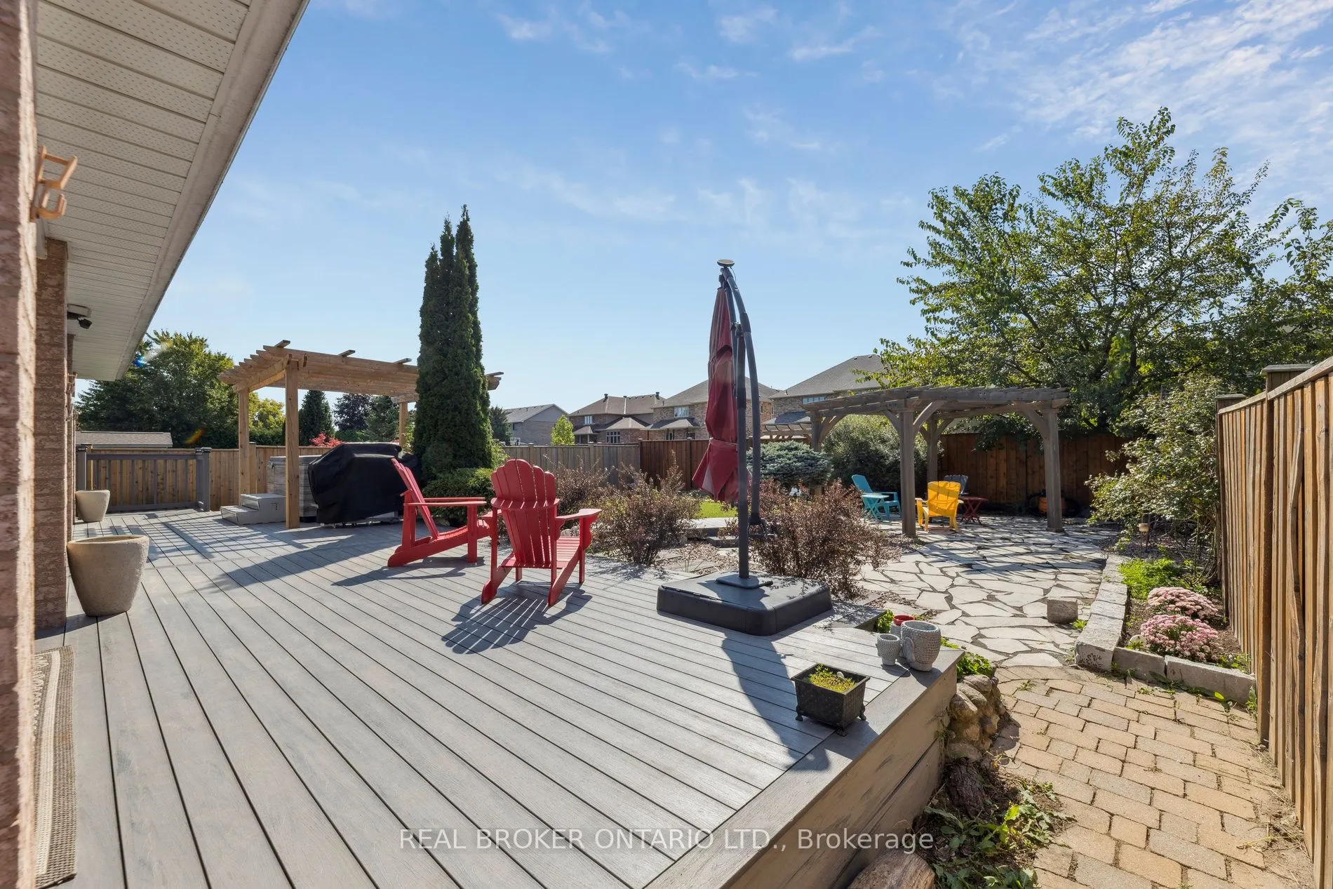 1566 Oakburn Street