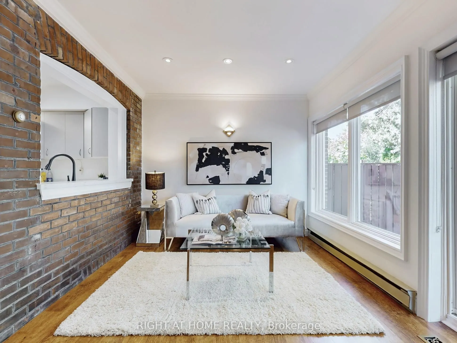 12 Westbrook Avenue