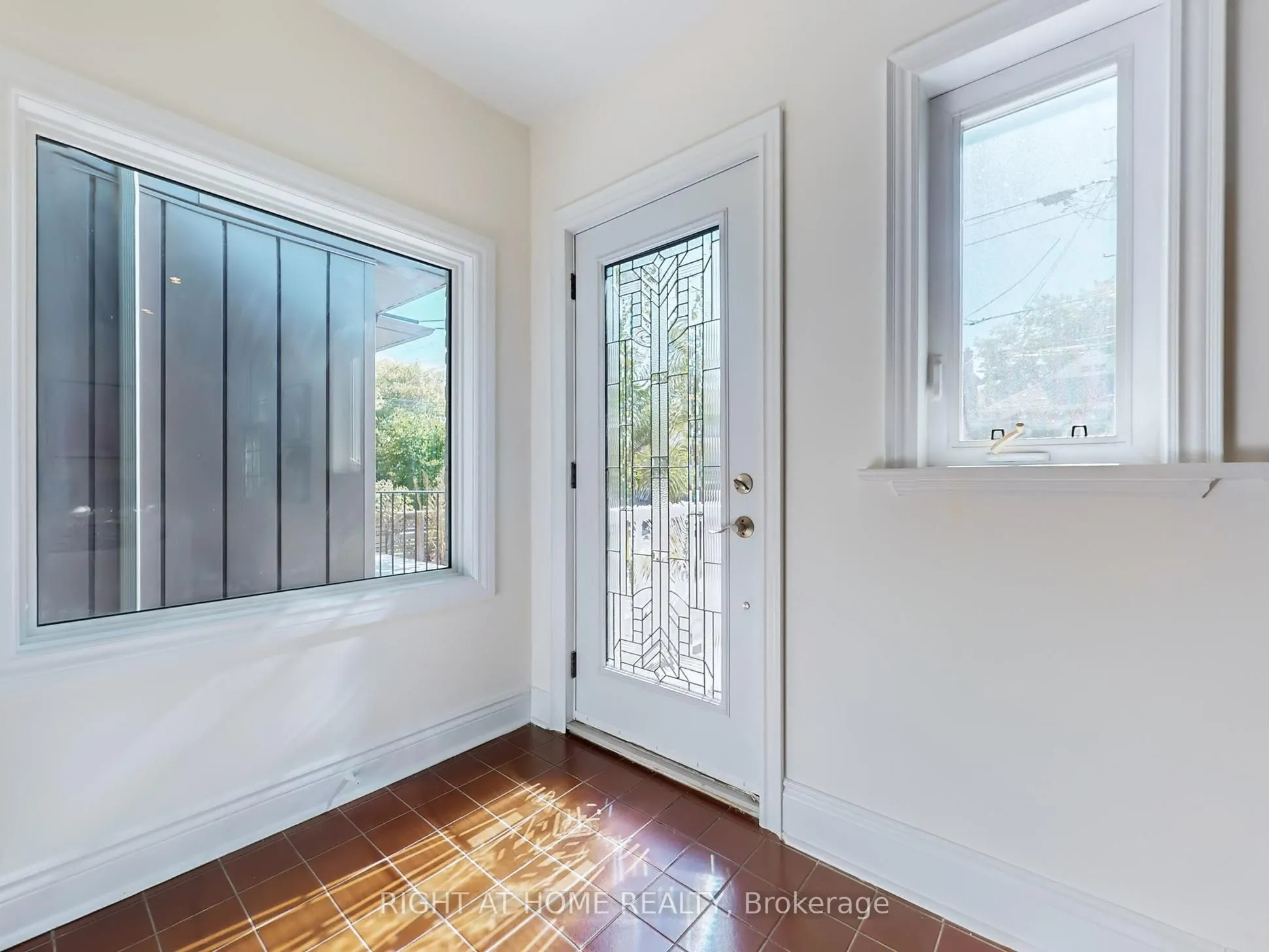 12 Westbrook Avenue