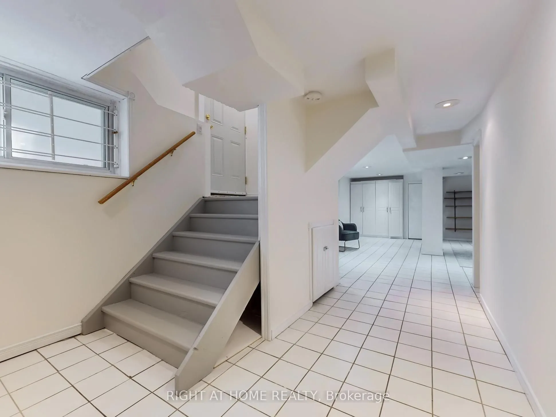 12 Westbrook Avenue