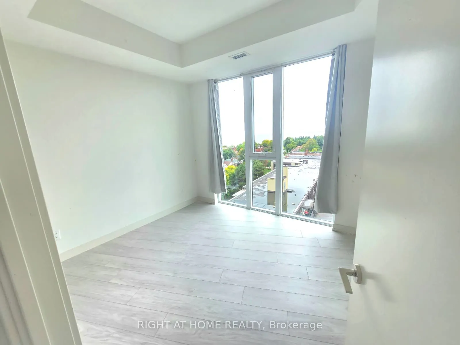 90 Glen Everest Road S, #718