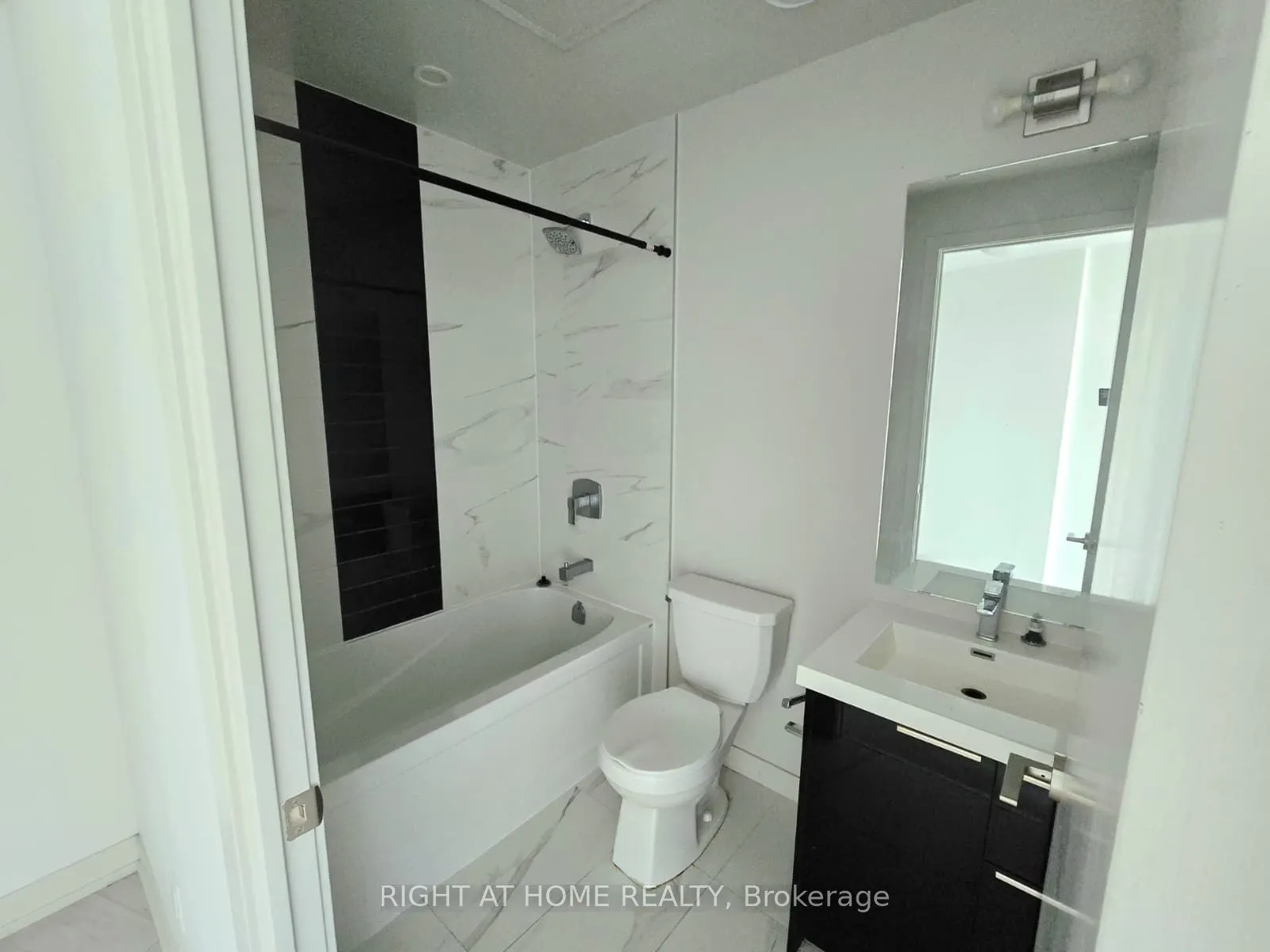 90 Glen Everest Road S, #718