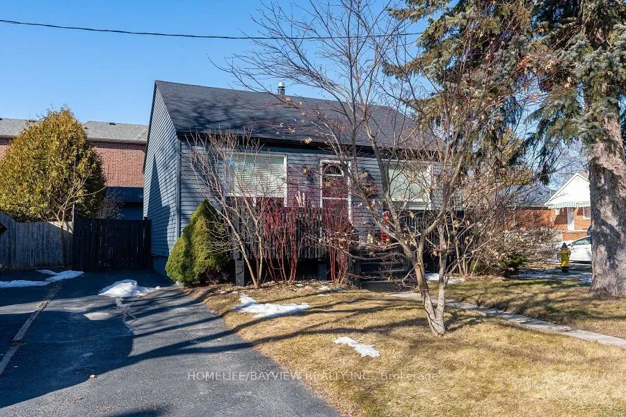 66 Squires Avenue, #MAIN