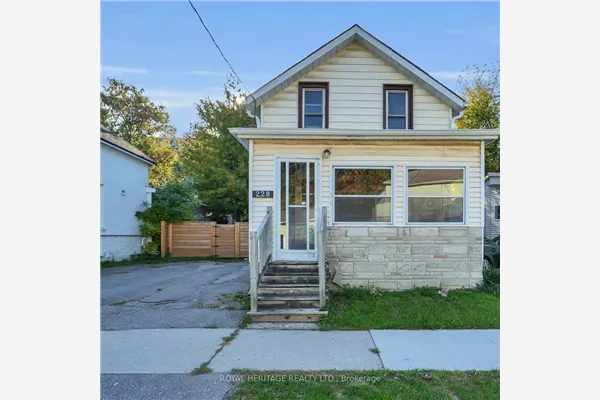 228 Court Street