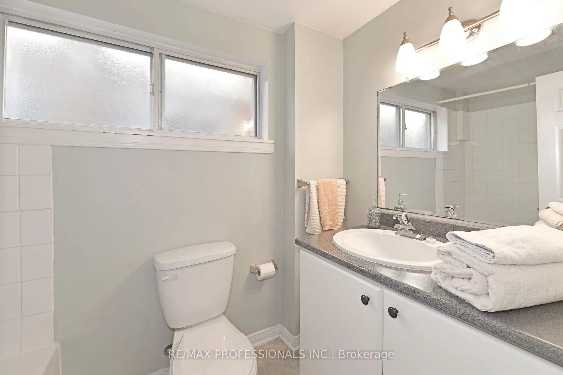 39 Montvale Drive