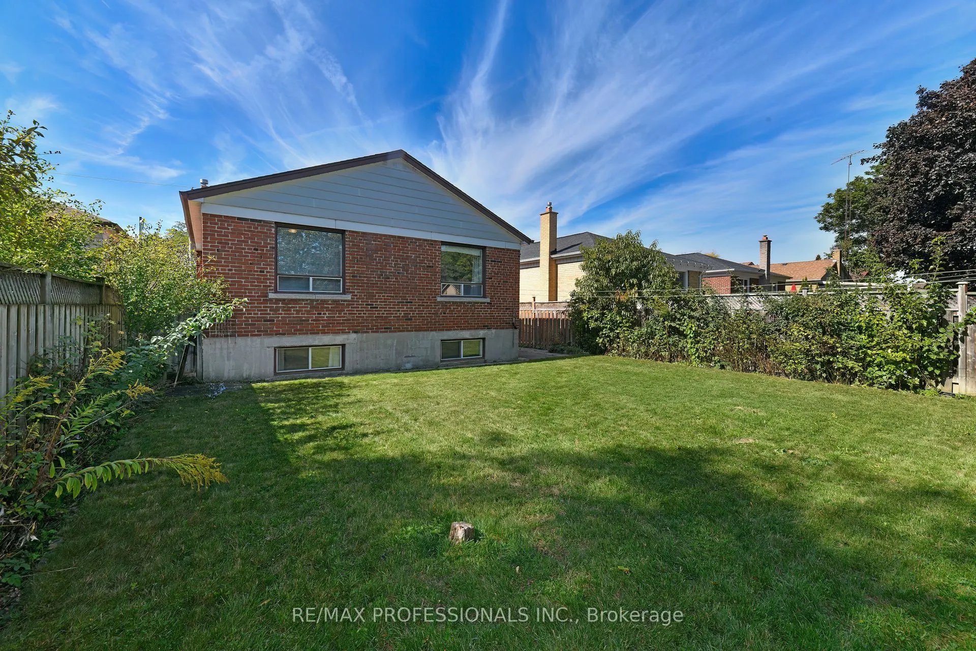 39 Montvale Drive