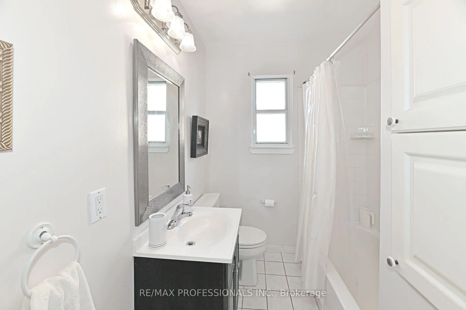 39 Montvale Drive