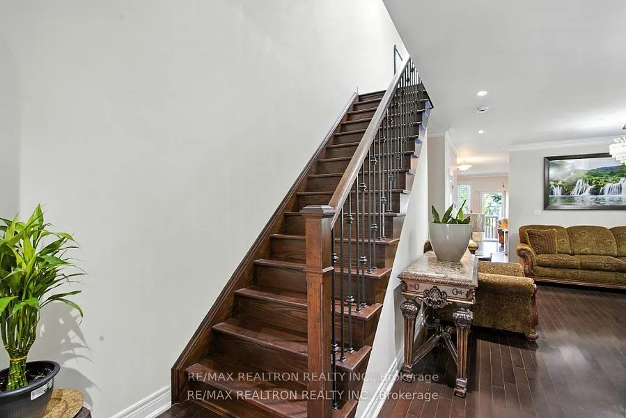 21A Claremore Avenue