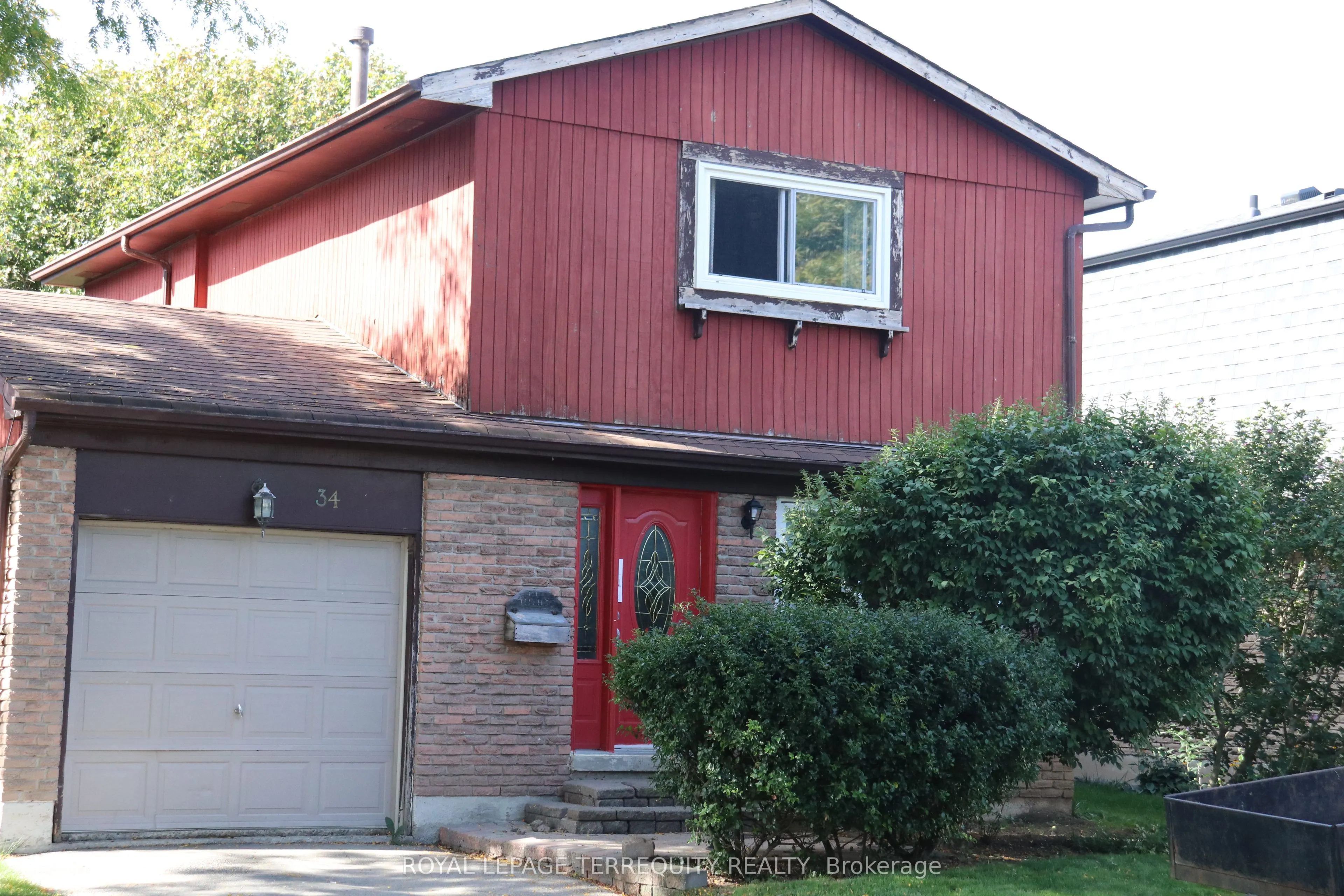 34 Ivanic Court