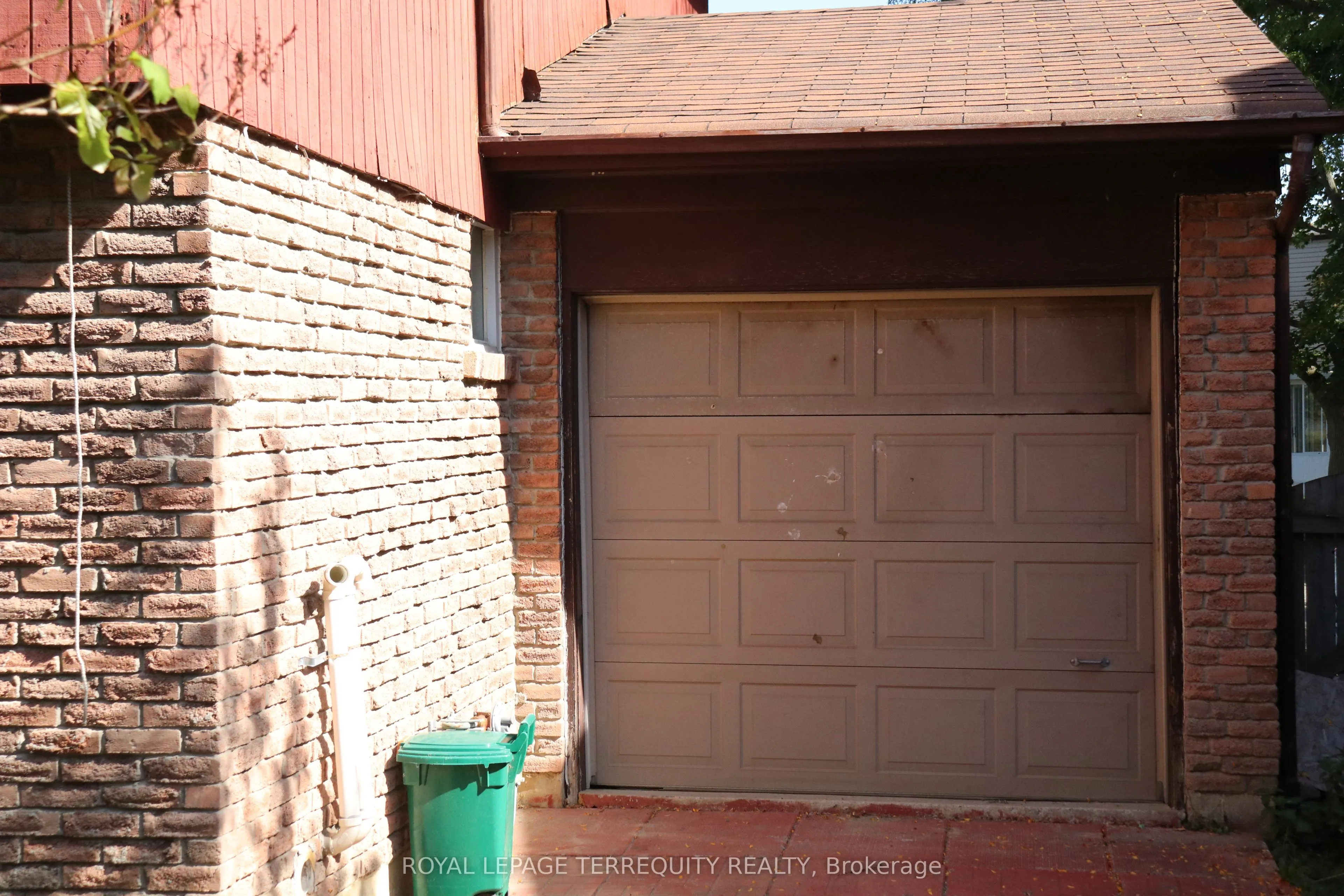 34 Ivanic Court